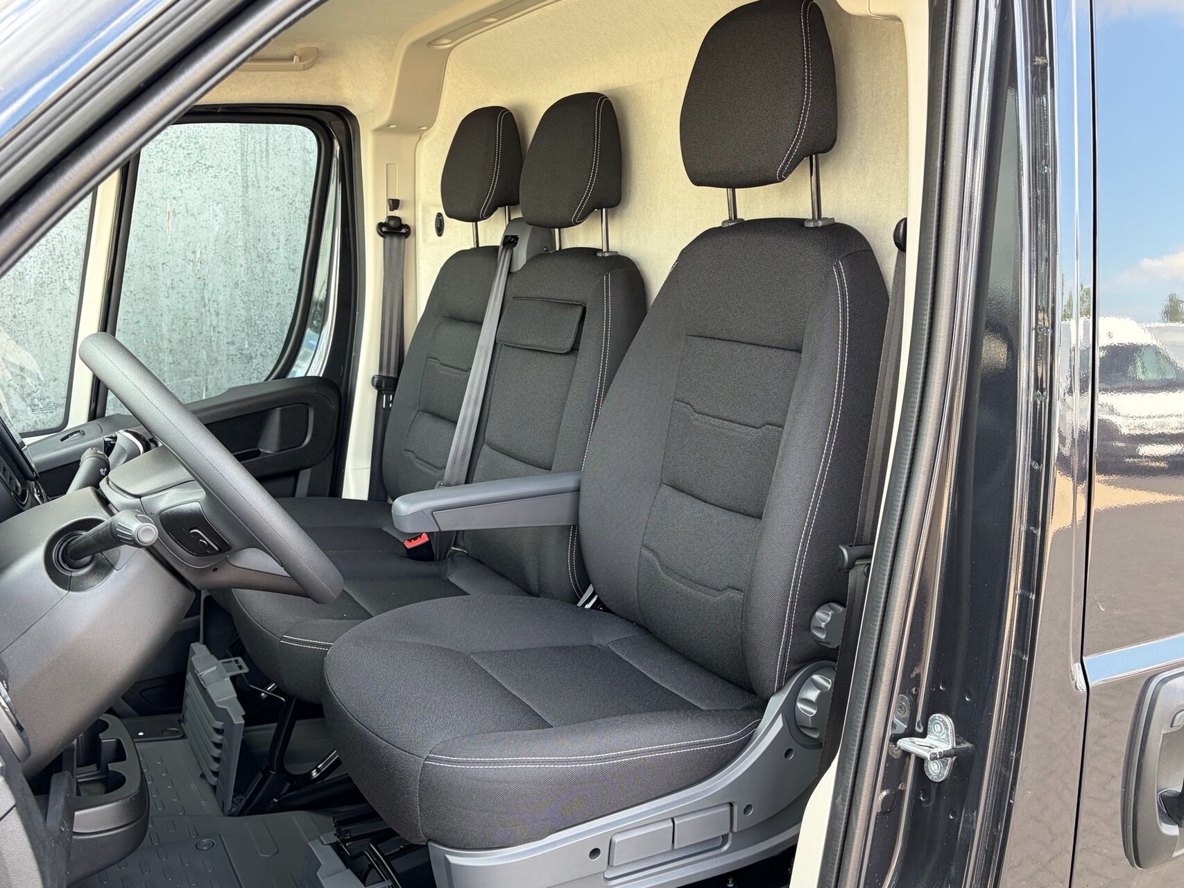 Billede af Fiat Ducato 35M L3H2 2,2 Multijet Pro 180HK Van 8g Aut.
