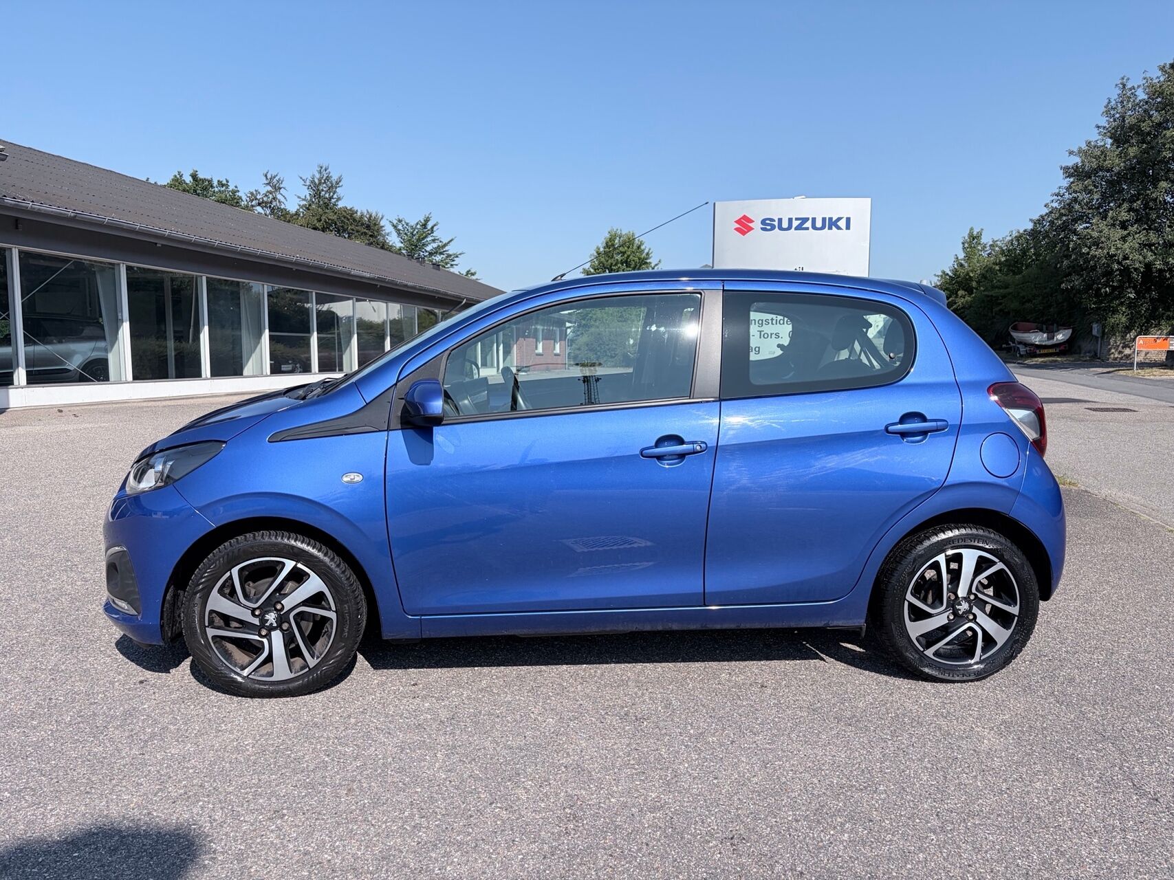 Billede af Peugeot 108 1,0 e-Vti Allure+ 72HK 5d