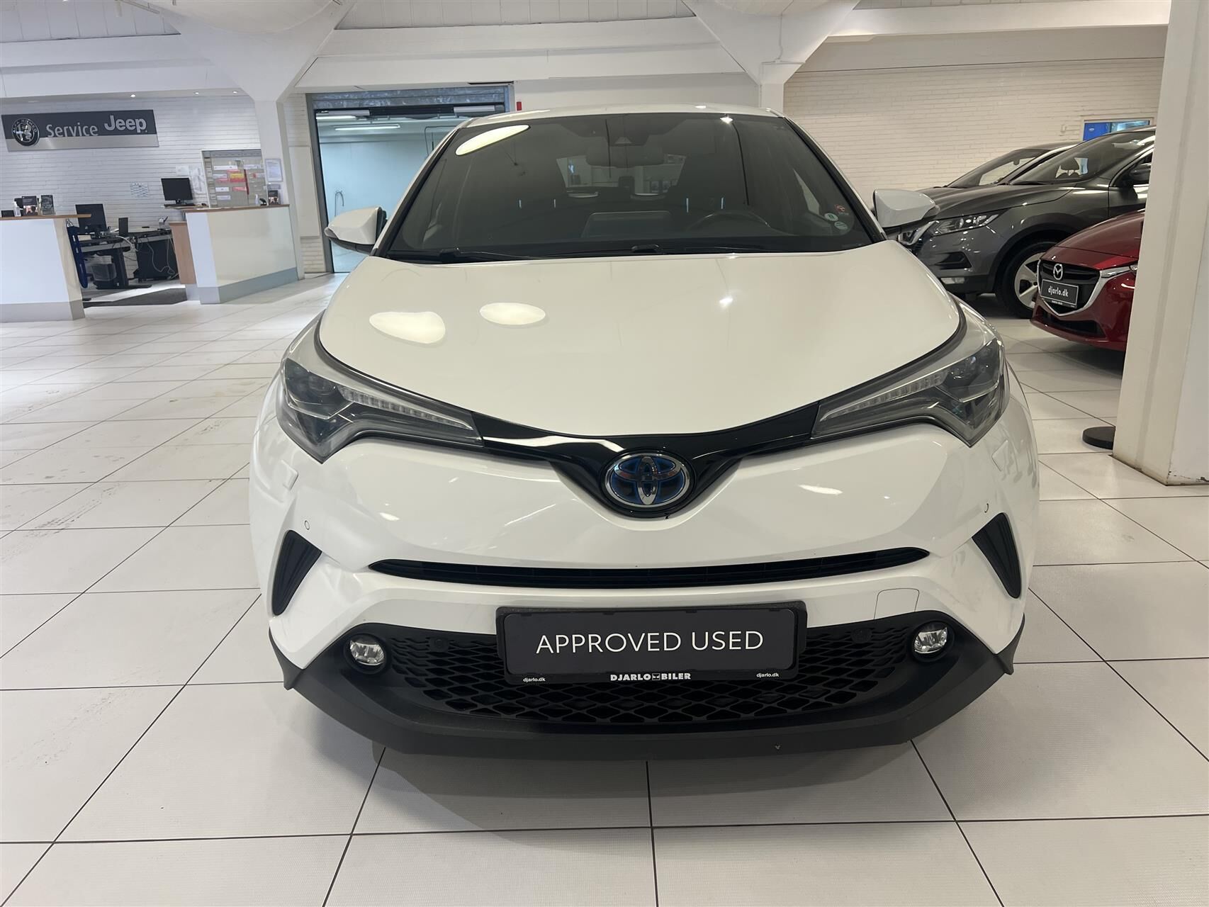 Billede af Toyota C-HR 1,8 Hybrid C-LUB Premium Selected Multidrive S 122HK 5d Aut.
