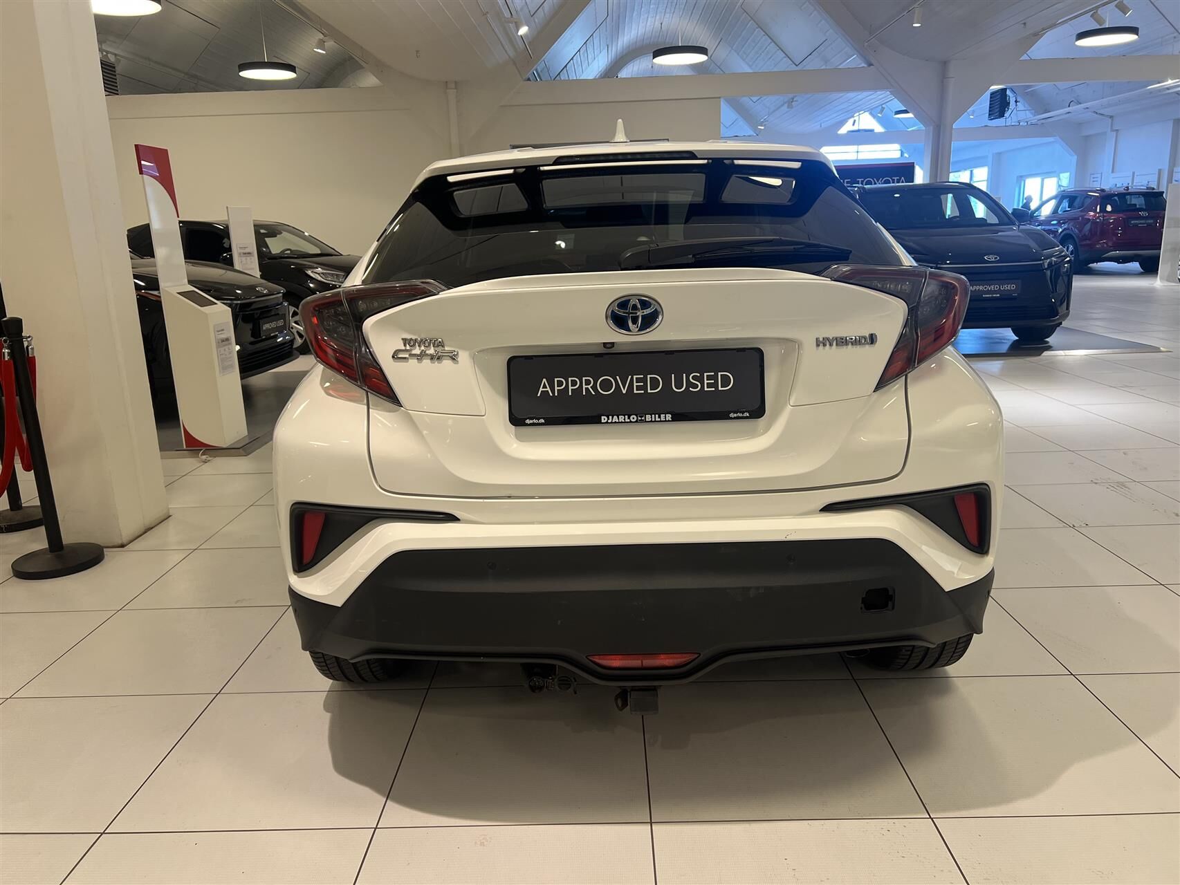 Billede af Toyota C-HR 1,8 Hybrid C-LUB Premium Selected Multidrive S 122HK 5d Aut.