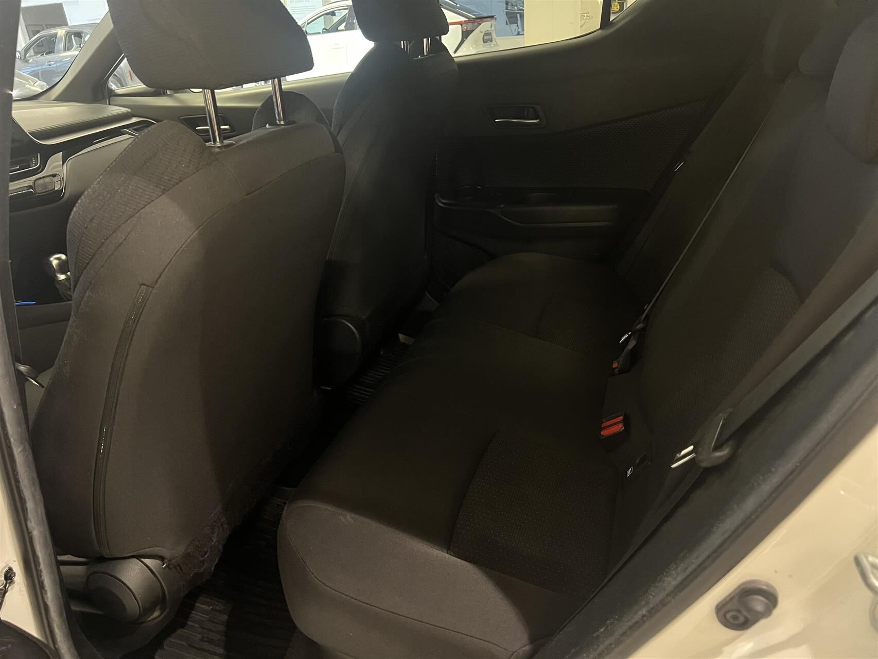 Billede af Toyota C-HR 1,8 Hybrid C-LUB Premium Selected Multidrive S 122HK 5d Aut.