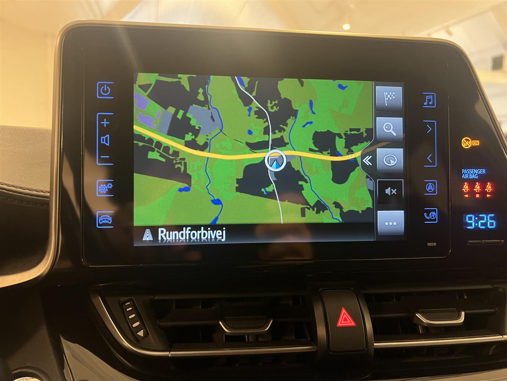 Billede af Toyota C-HR 1,8 Hybrid C-LUB Premium Selected Multidrive S 122HK 5d Aut.