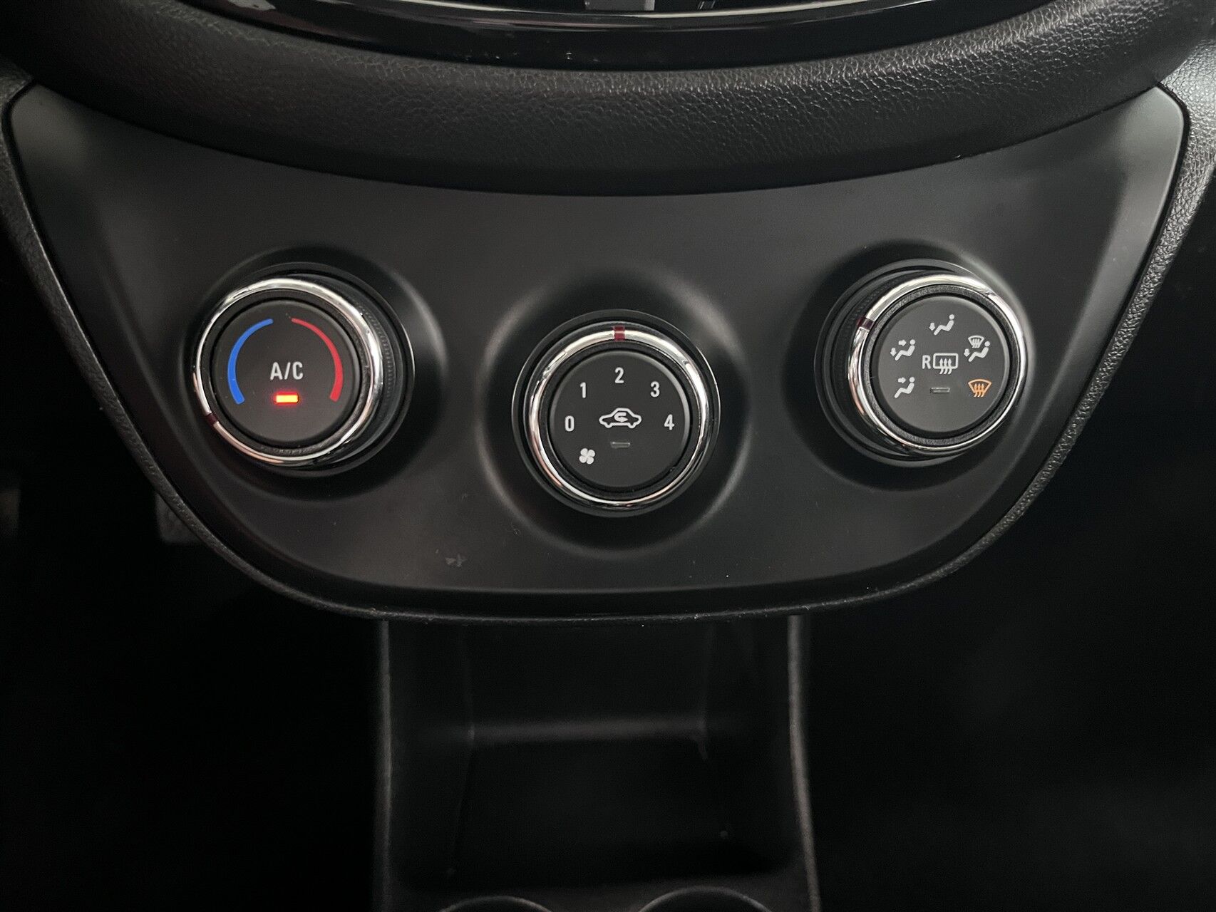 Billede af Opel Karl 1,0 Enjoy 75HK 5d