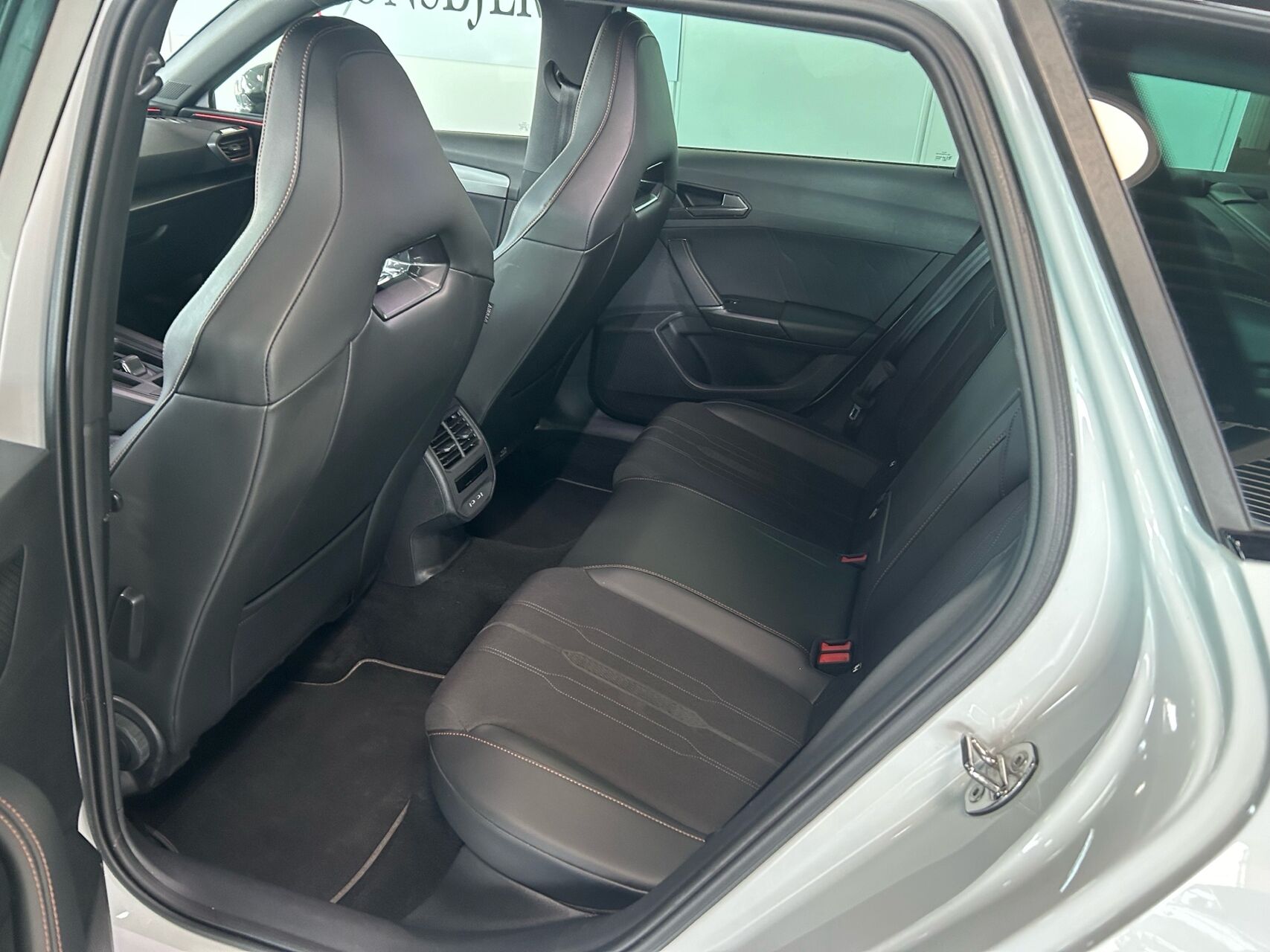 Billede af Cupra Leon Sportstourer 1,4 TSI  Plugin-hybrid DSG 245HK Stc 6g Aut.