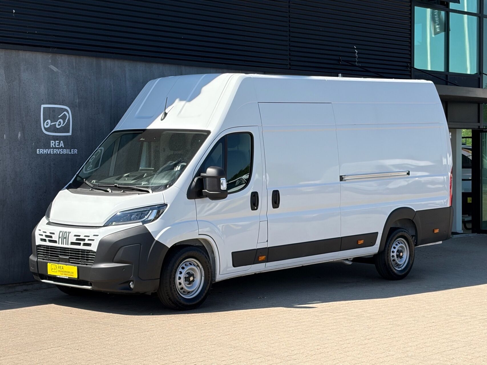 Billede af Fiat Ducato 35M L4H3 2,2 Multijet Comfort 180HK Van 8g Aut.