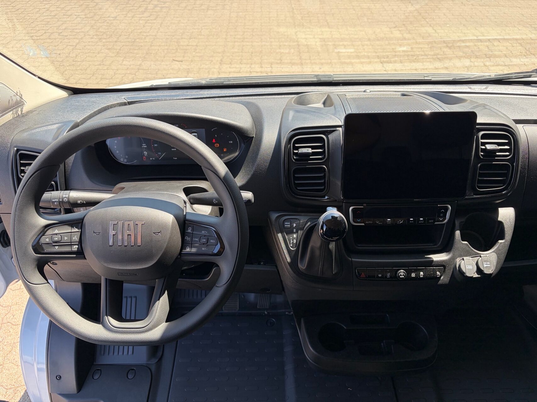 Billede af Fiat Ducato 35M L4H3 2,2 Multijet Comfort 180HK Van 8g Aut.