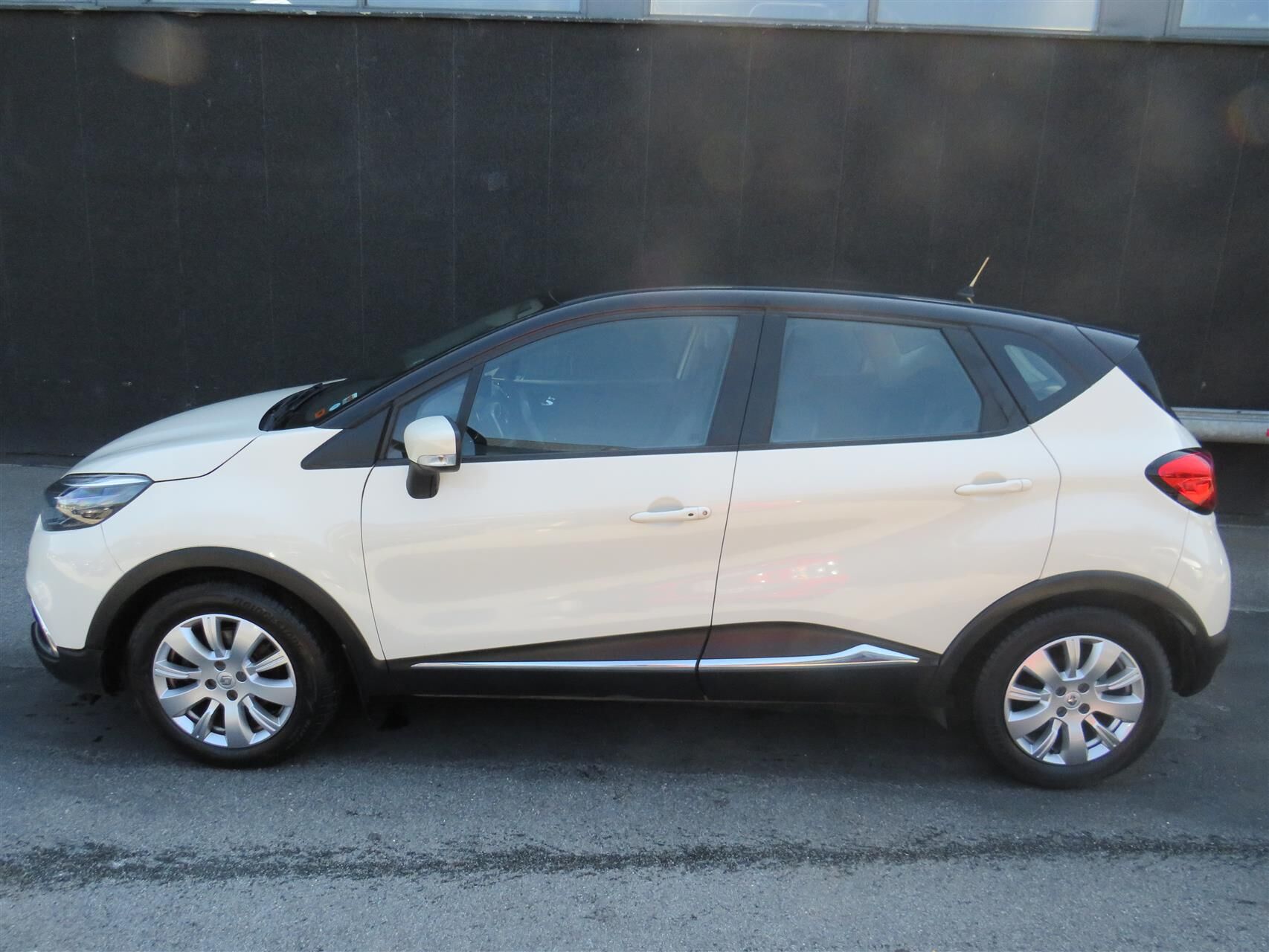 Billede af Renault Captur 1,2 TCE Expression EDC 120HK 5d 6g Aut.