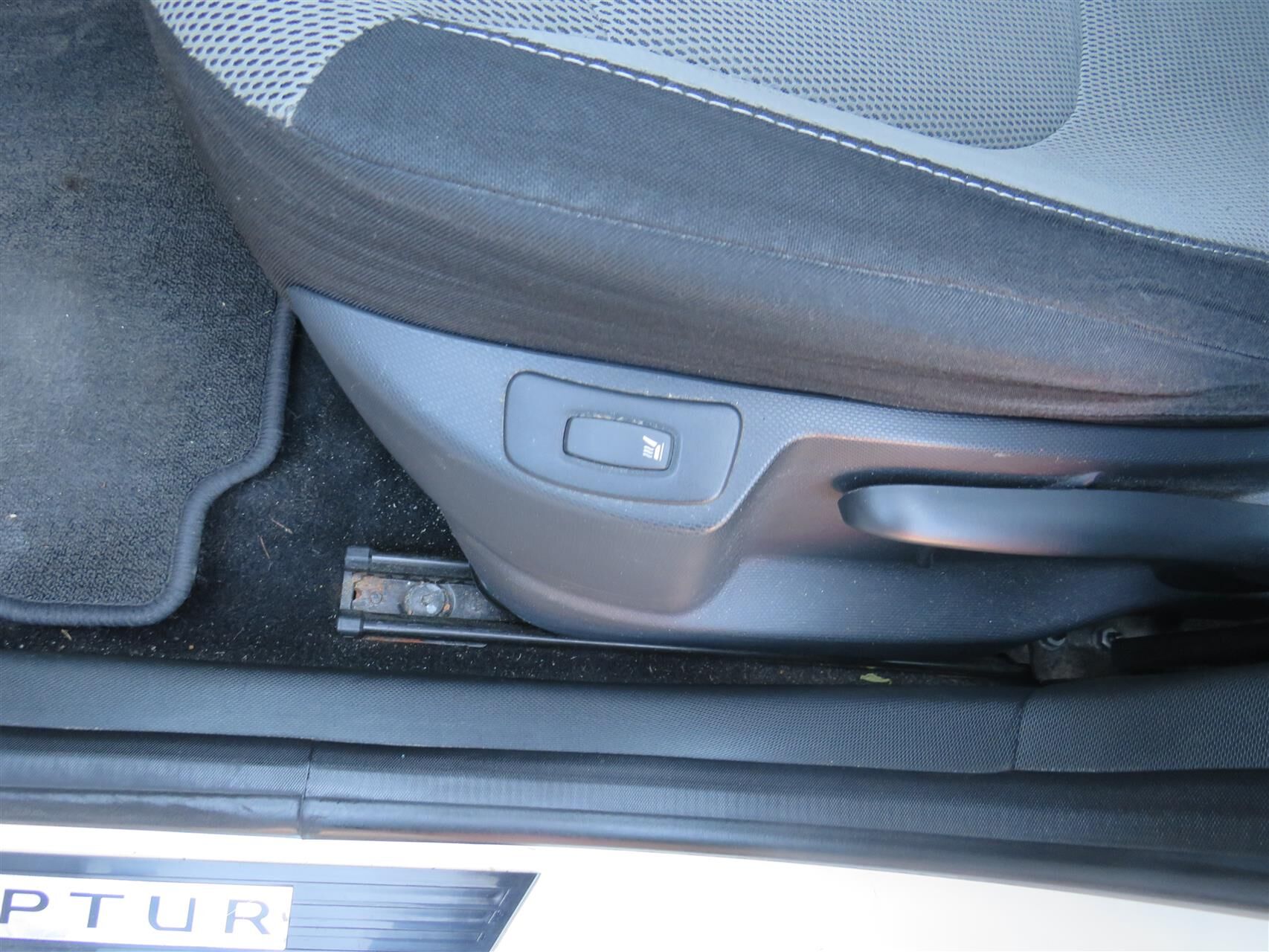 Billede af Renault Captur 1,2 TCE Expression EDC 120HK 5d 6g Aut.