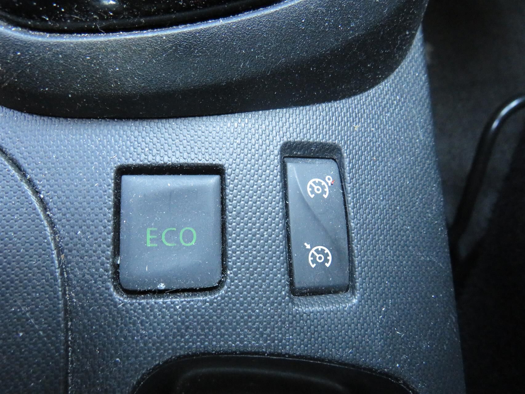 Billede af Renault Captur 1,2 TCE Expression EDC 120HK 5d 6g Aut.