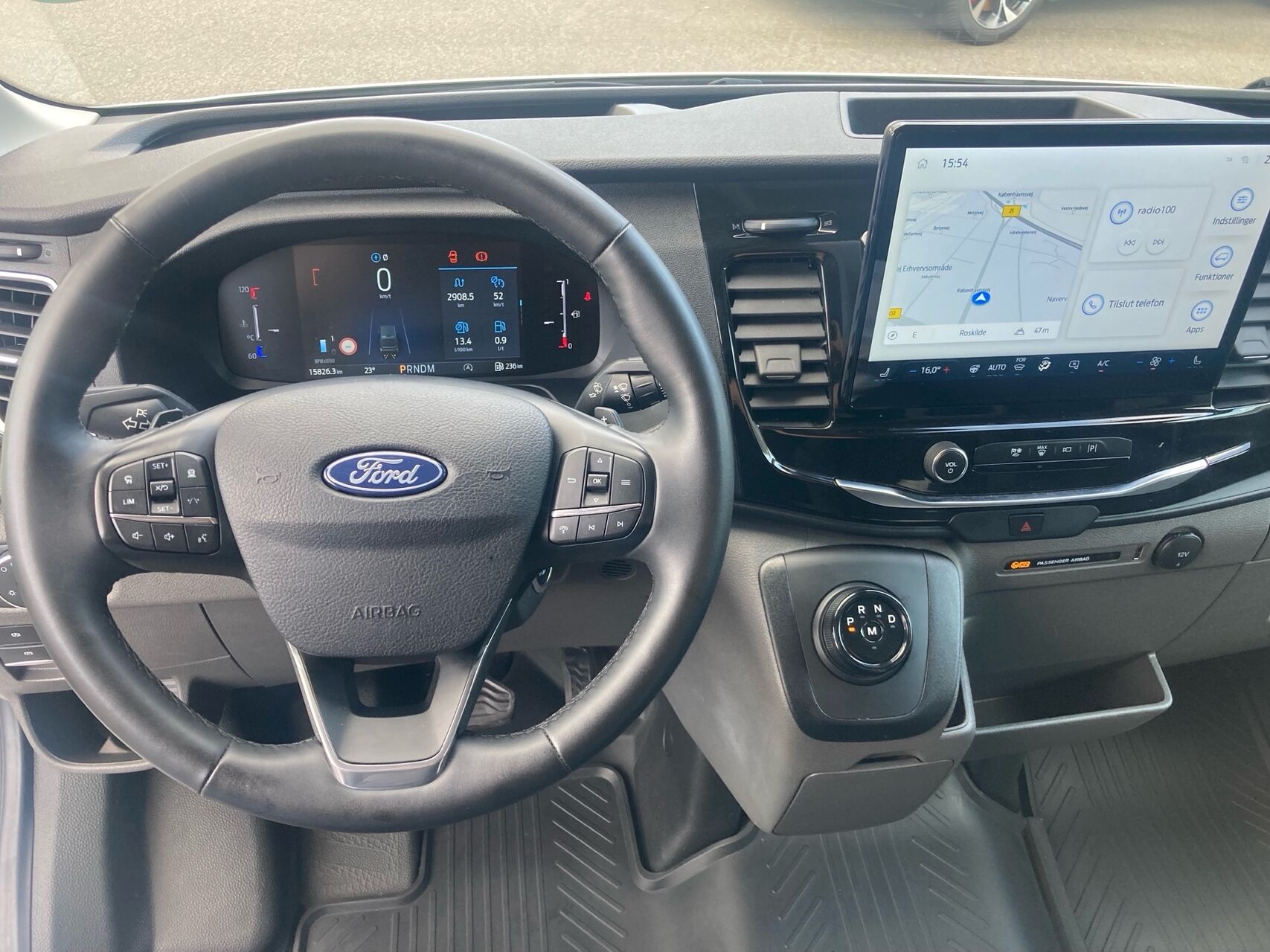 Billede af Ford Transit 350 L3H2 2,0 TDCi Limited 165HK Van 8g Aut.