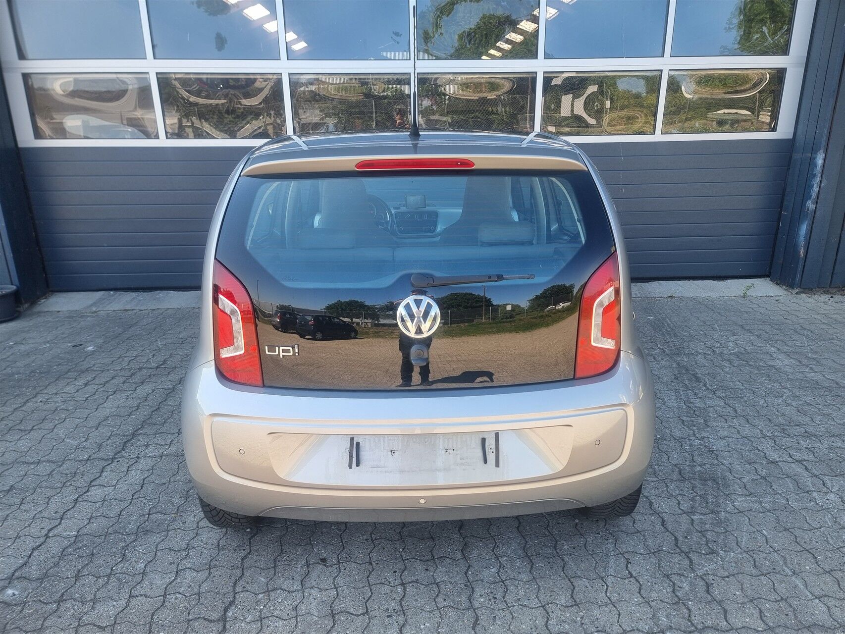 Billede af VW up 1,0 MPI High ASG 75HK 5d Aut.