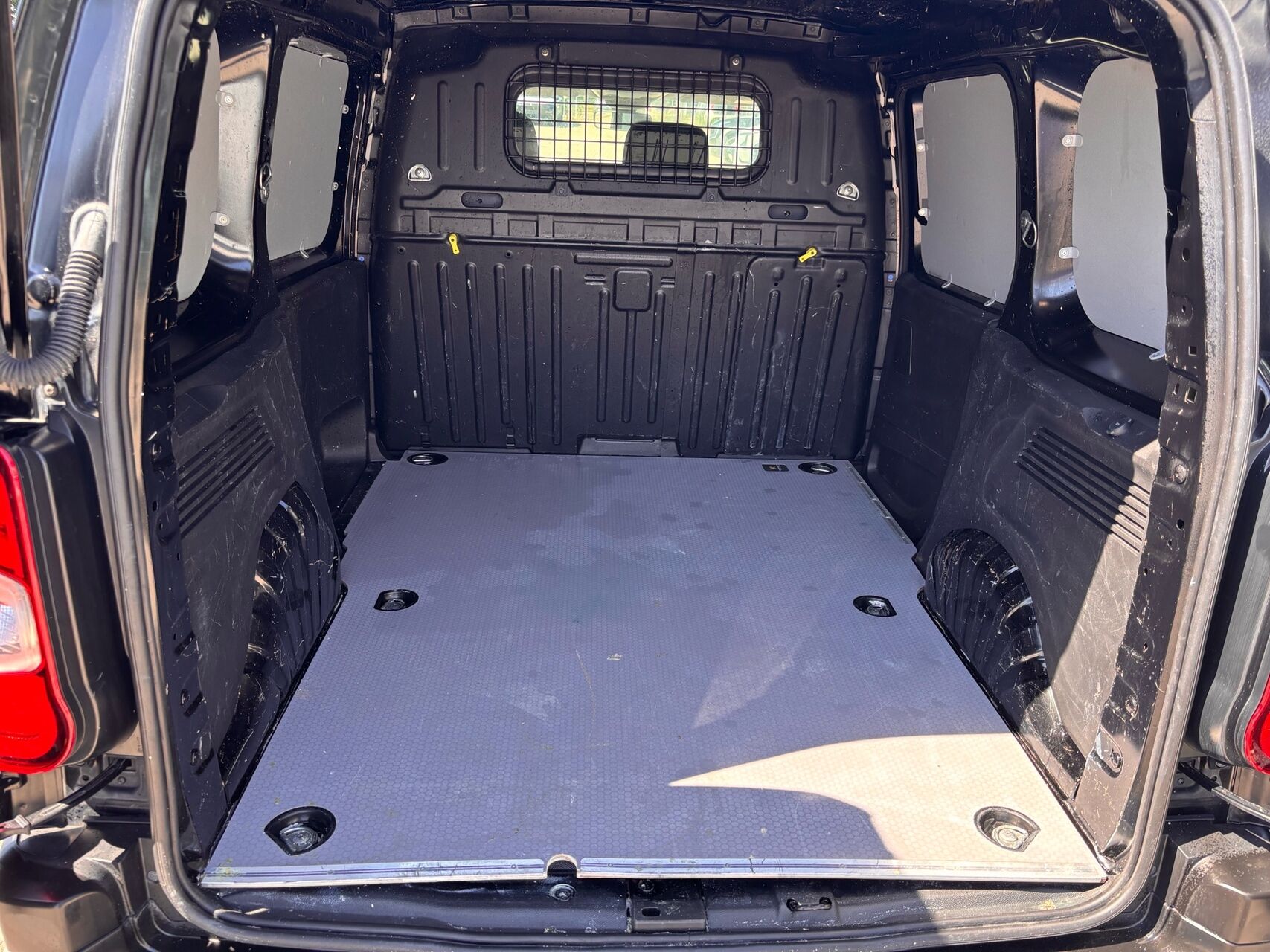 Billede af Peugeot Partner L1 V1 1,5 BlueHDi Plus 100HK Van