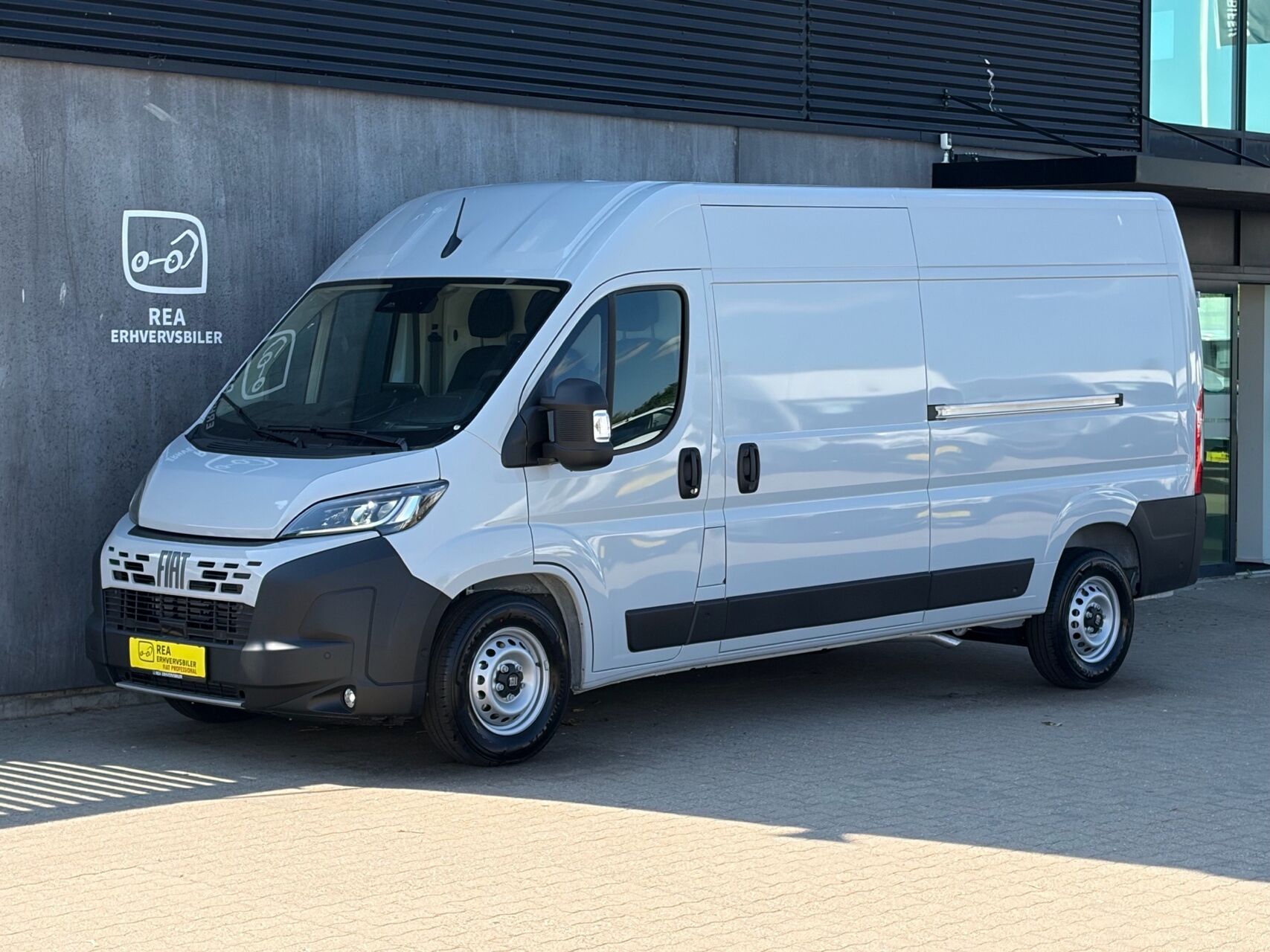 Billede af Fiat Ducato 35M L3H2 2,2 Multijet Comfort 180HK Van 8g Aut.