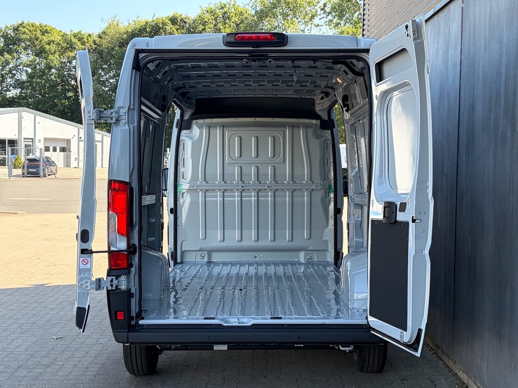 Billede af Fiat Ducato 35M L3H2 2,2 Multijet Comfort 180HK Van 8g Aut.