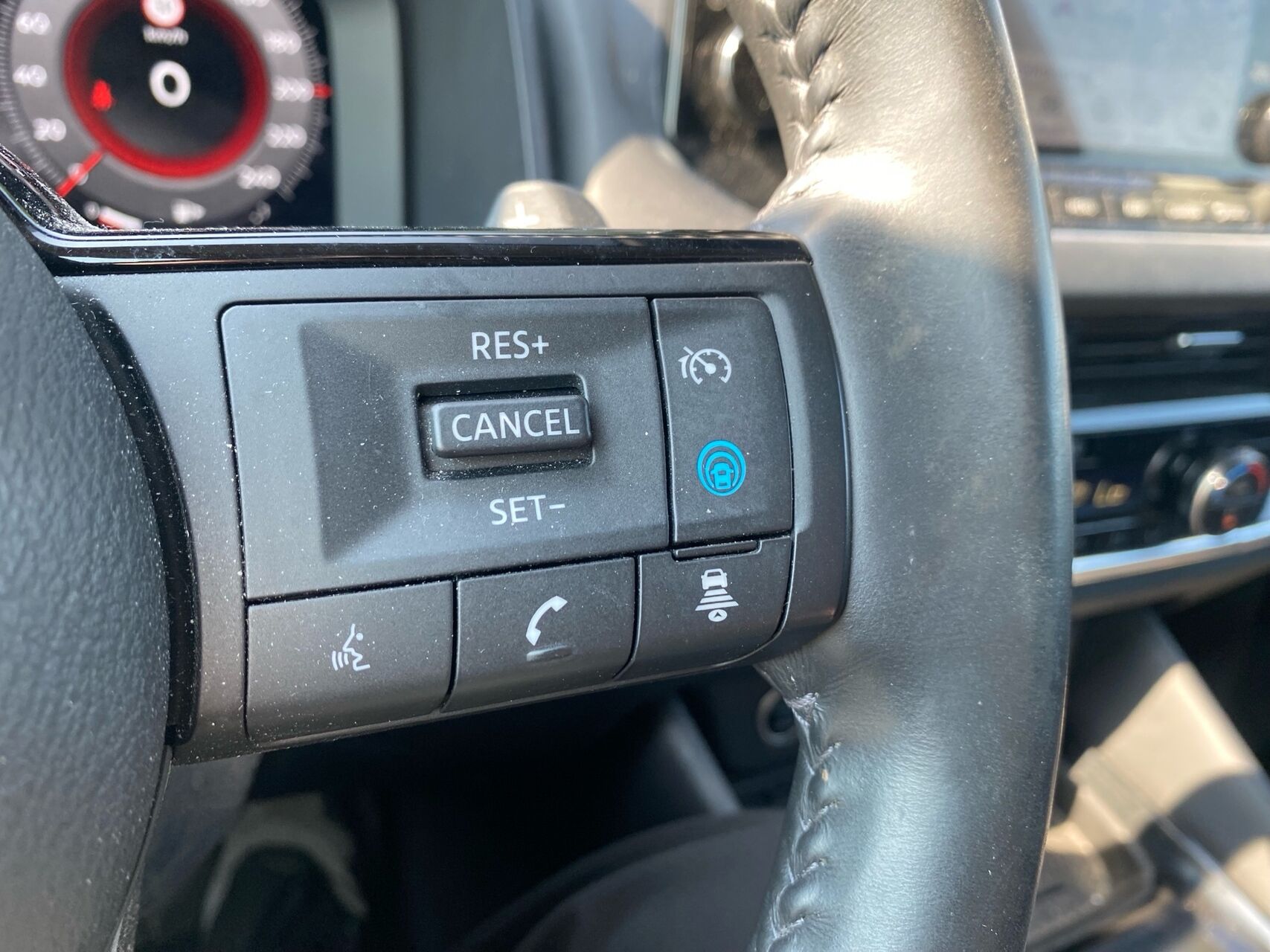 Billede af Nissan Qashqai 1,3 MHEV  Mild hybrid N-Connecta X-Tronic 158HK 5d 7g Aut.
