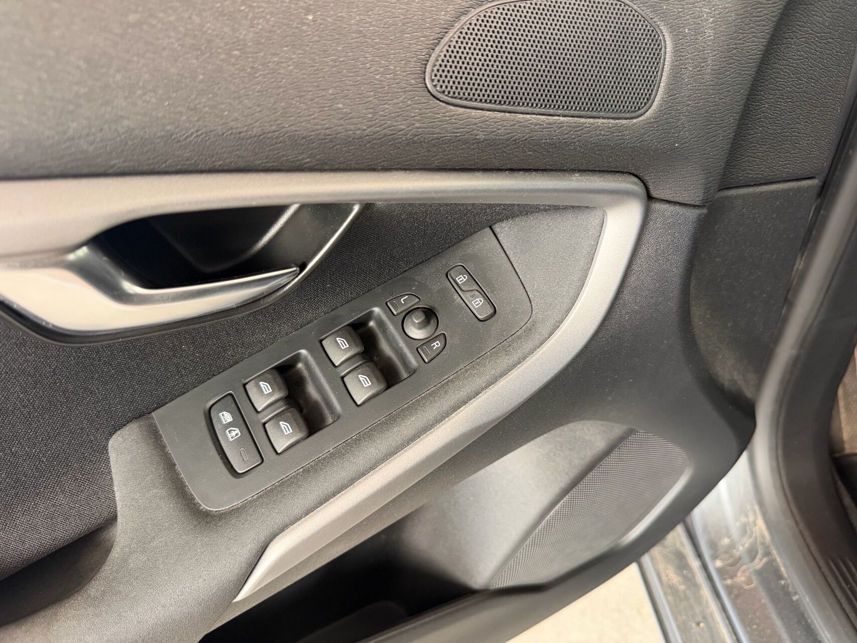 Billede af Volvo V40 2,0 D2 Eco Kinetic 120HK 5d 6g