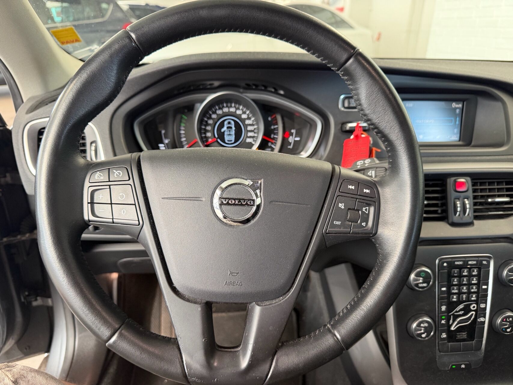 Billede af Volvo V40 2,0 D2 Eco Kinetic 120HK 5d 6g