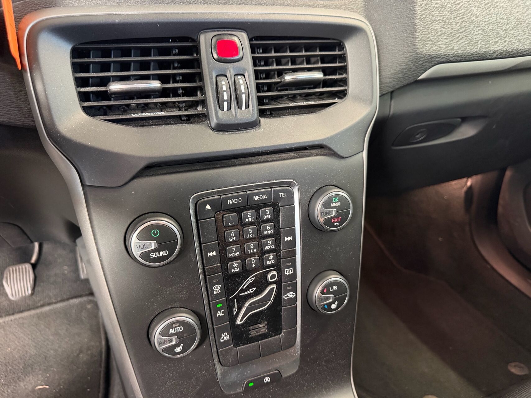 Billede af Volvo V40 2,0 D2 Eco Kinetic 120HK 5d 6g