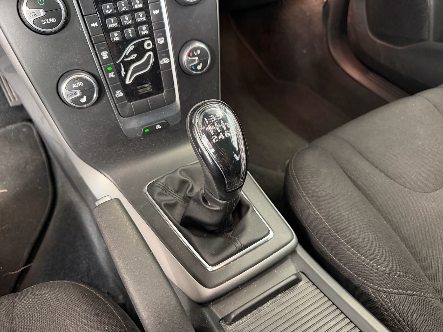 Billede af Volvo V40 2,0 D2 Eco Kinetic 120HK 5d 6g