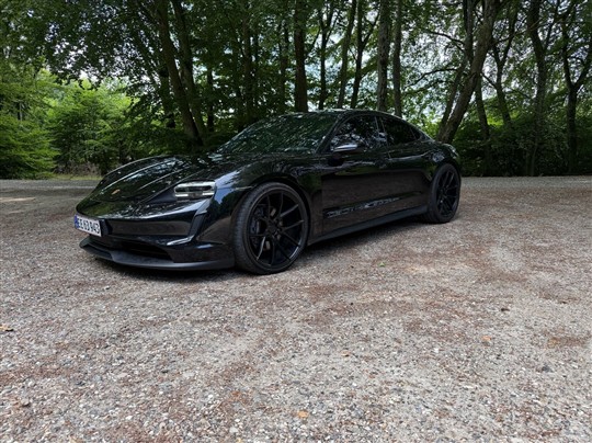 Porsche Taycan EL 326HK 4d Aut.