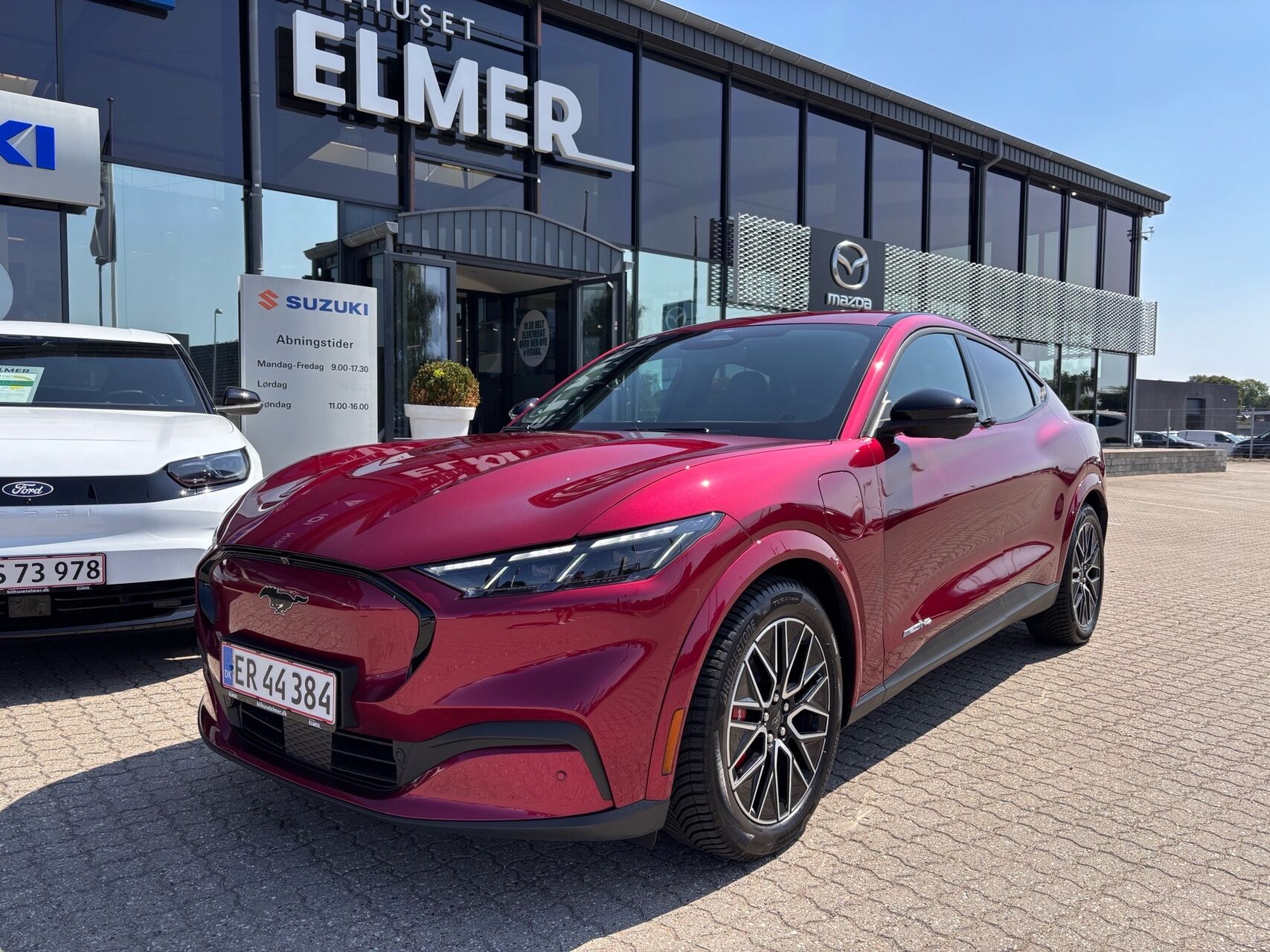 Billede af Ford Mustang Mach-E EL UR Premium AWD 375HK 5d Aut.