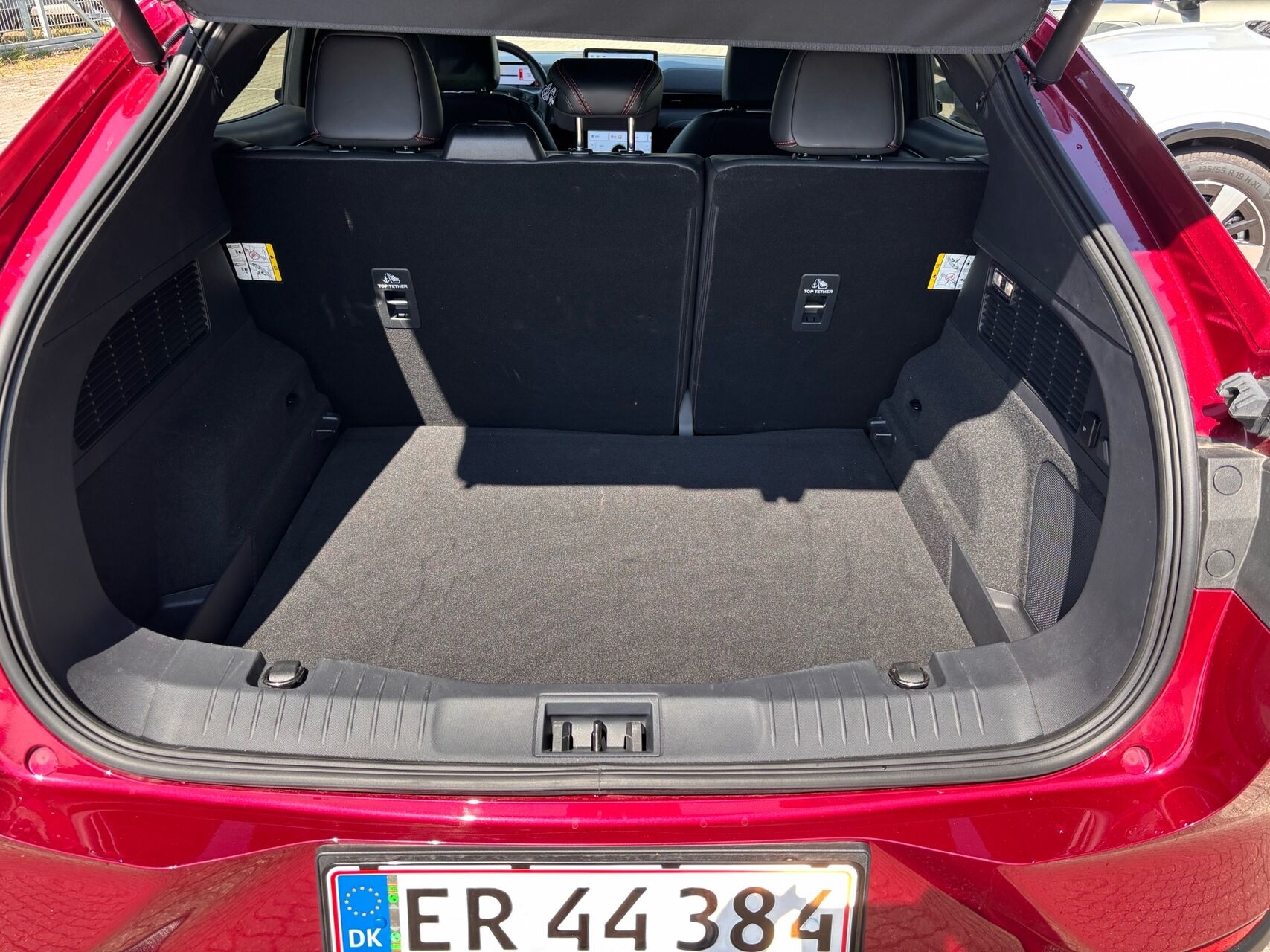 Billede af Ford Mustang Mach-E EL UR Premium AWD 375HK 5d Aut.