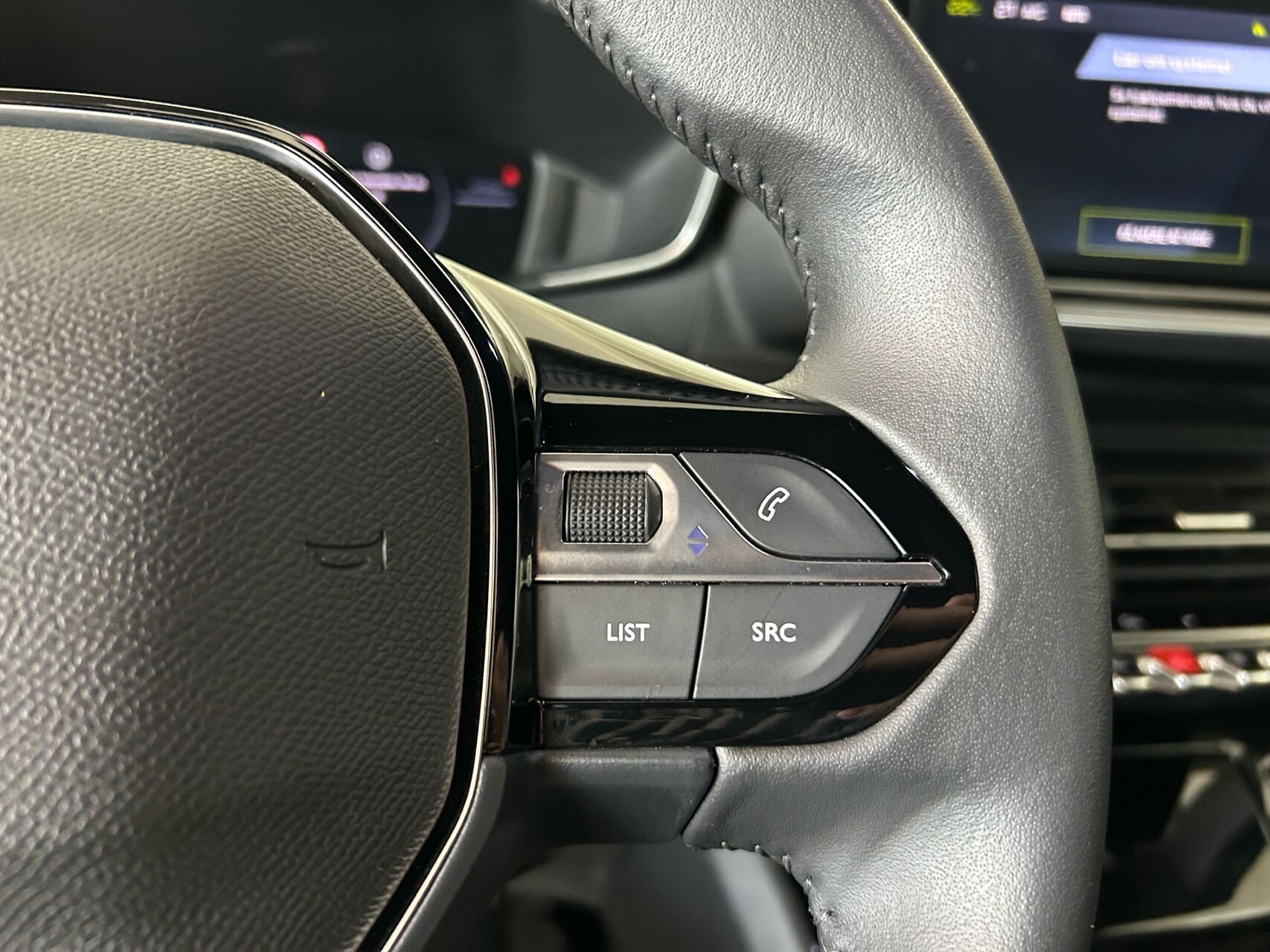 Billede af Peugeot e-2008 EL Allure 156HK 5d Aut.