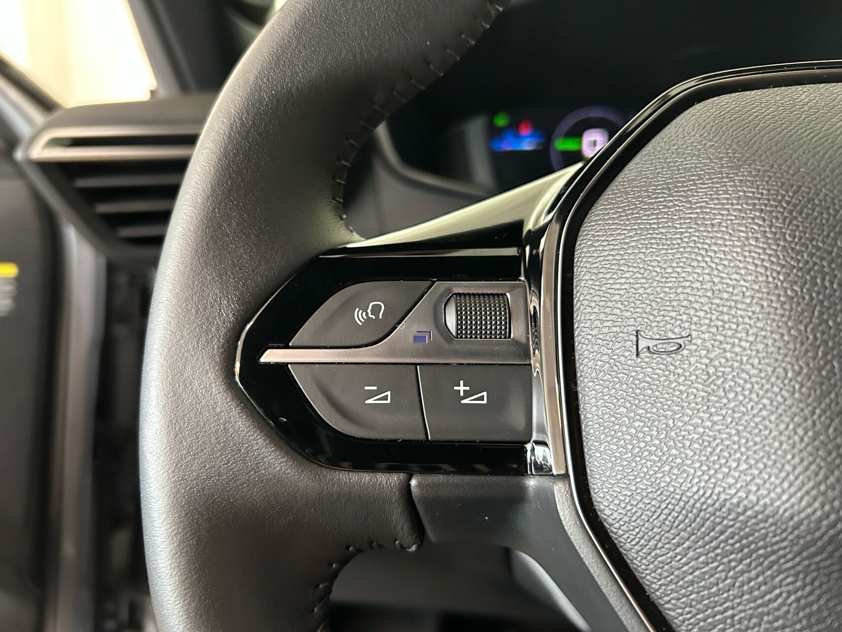 Billede af Peugeot e-2008 EL Allure 156HK 5d Aut.