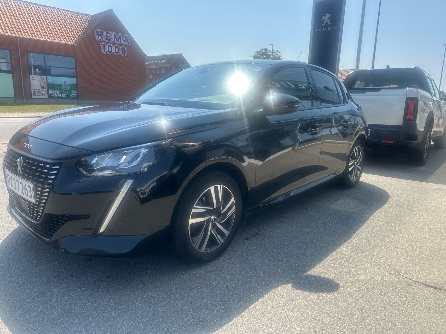 Billede af Peugeot 208 1,2 PureTech Flash EAT8 100HK 5d 8g Aut.