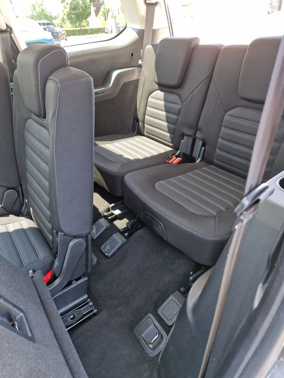 Billede af Ford Galaxy 2,5 HEV  Hybrid Titanium CVT 190HK Trinl. Gear