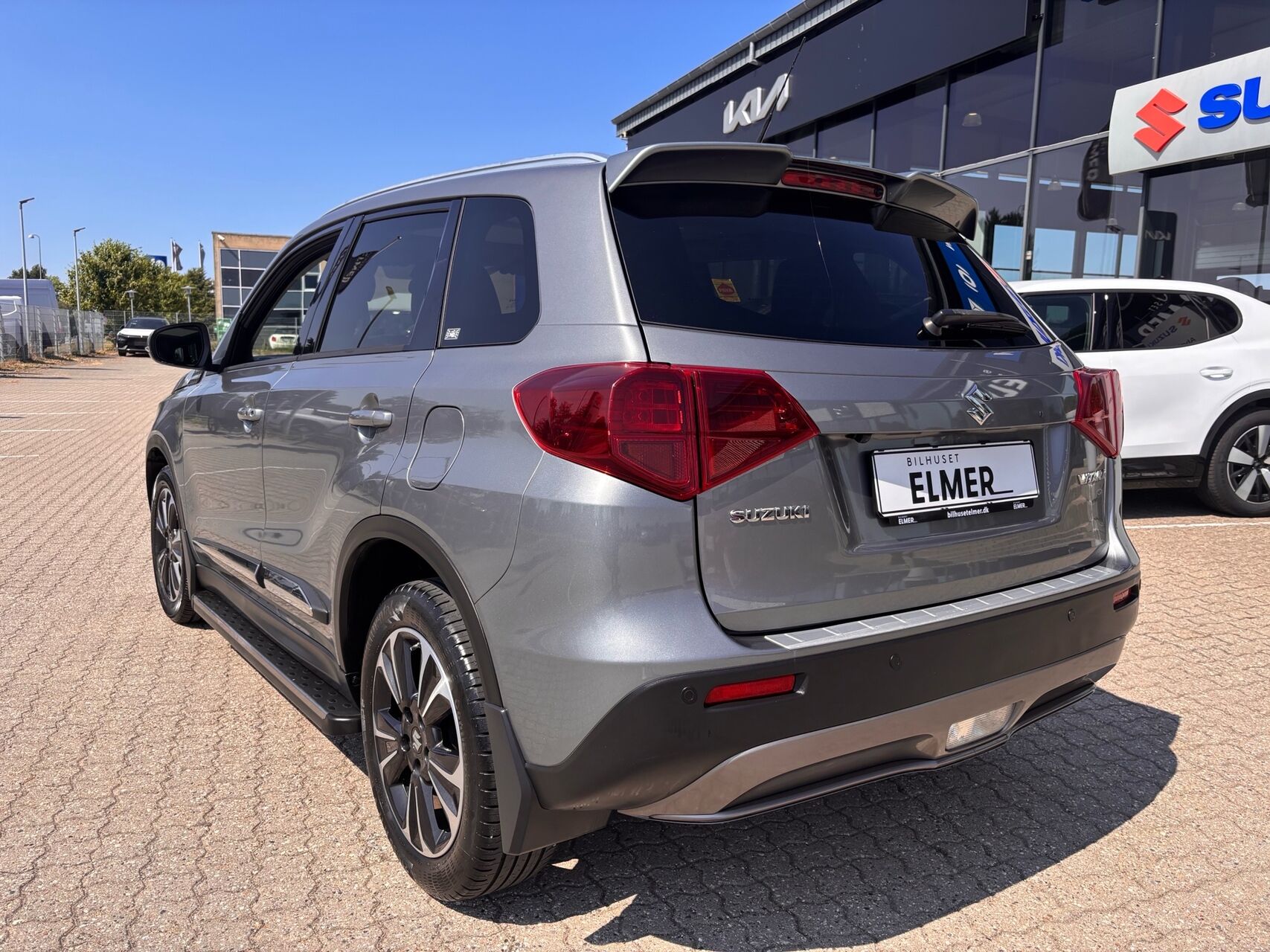 Billede af Suzuki Vitara 1,0 Boosterjet Adventure 112HK 5d 6g Aut.