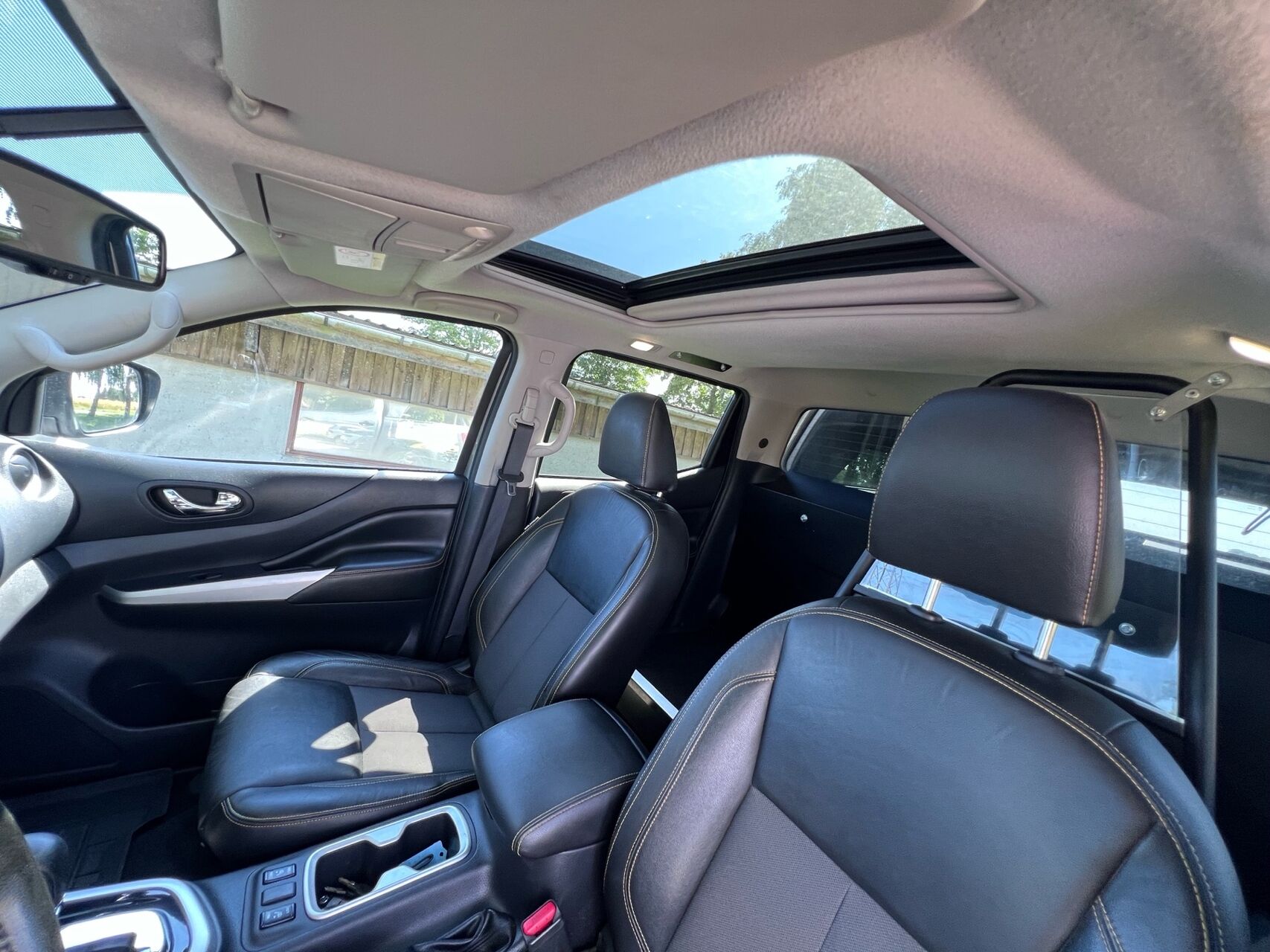 Billede af Nissan Navara Dob. Cab 2,3 DCi N-Guard 4x4 190HK DobKab 7g Aut.