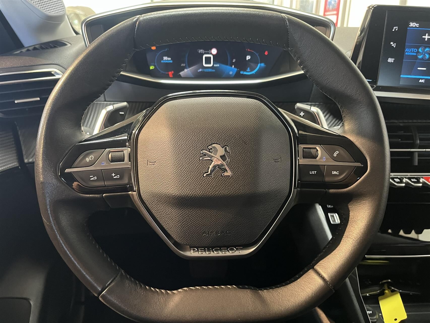 Billede af Peugeot 208 1,2 PureTech Selection Tech EAT8 100HK 5d 8g Aut.