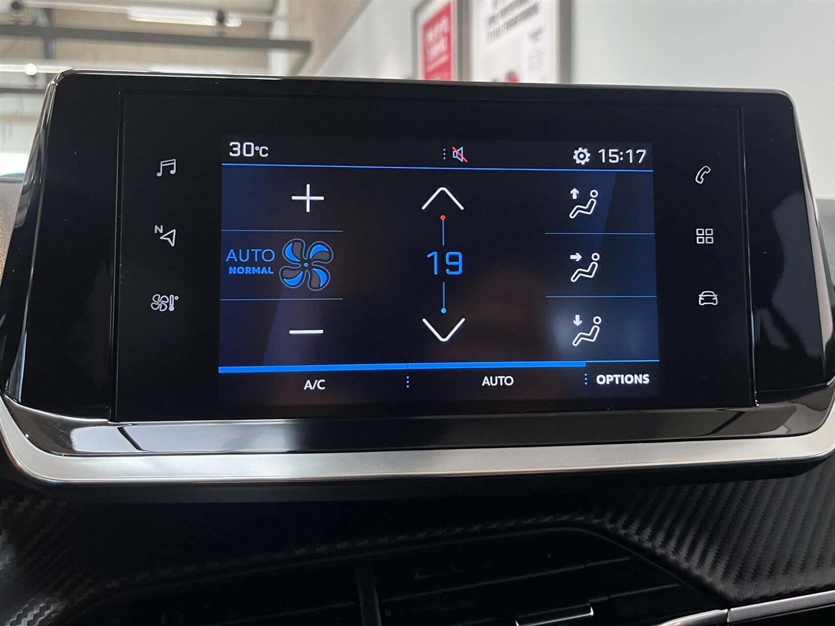 Billede af Peugeot 208 1,2 PureTech Selection Tech EAT8 100HK 5d 8g Aut.