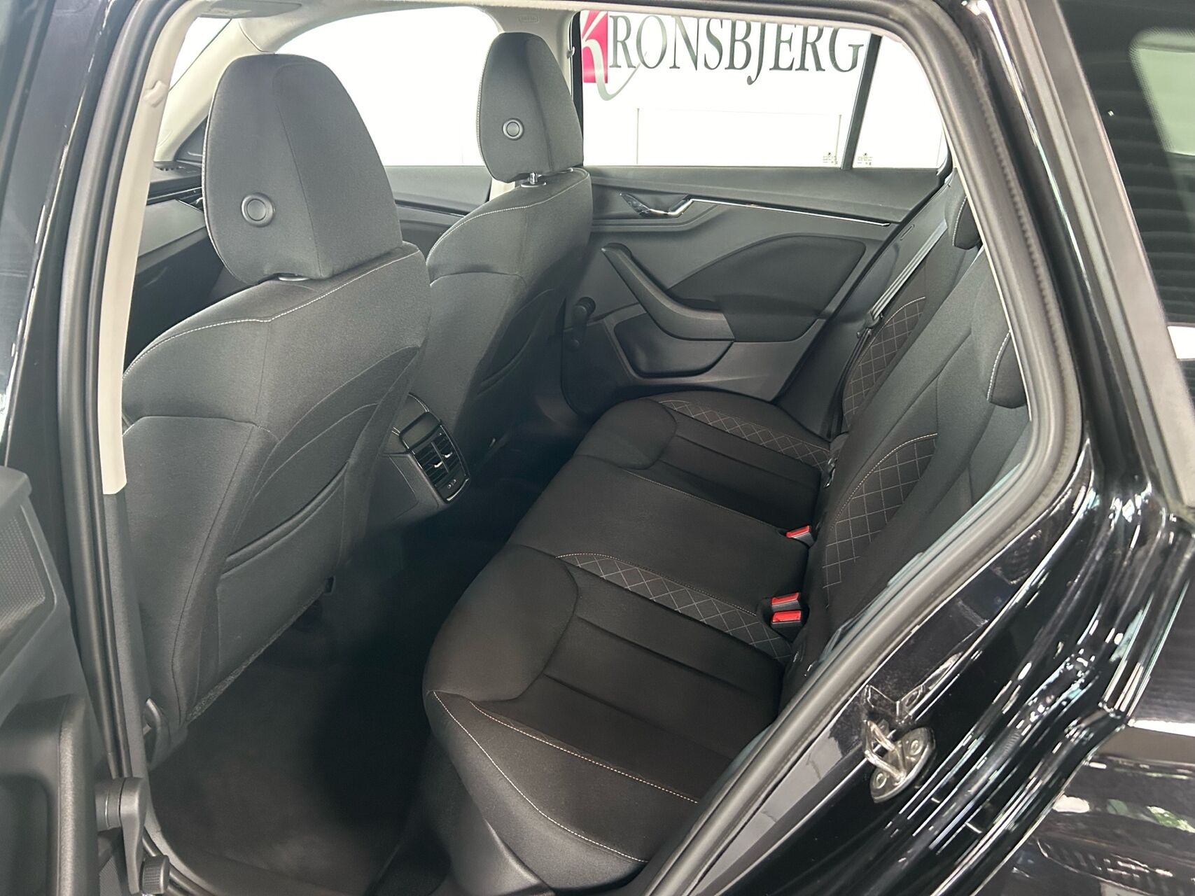 Billede af Skoda Kamiq 1,0 TSI Tour de France DSG 110HK 5d 7g Aut.