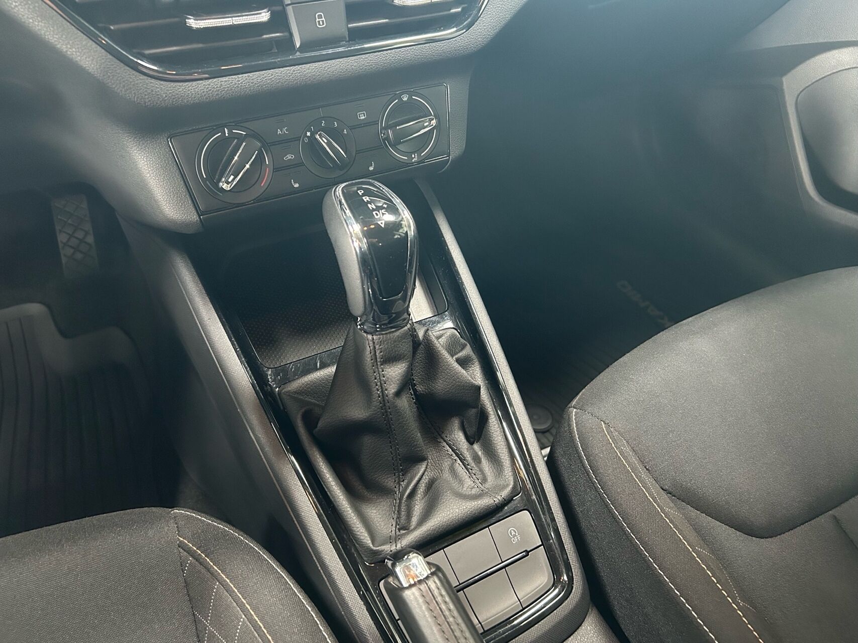 Billede af Skoda Kamiq 1,0 TSI Tour de France DSG 110HK 5d 7g Aut.