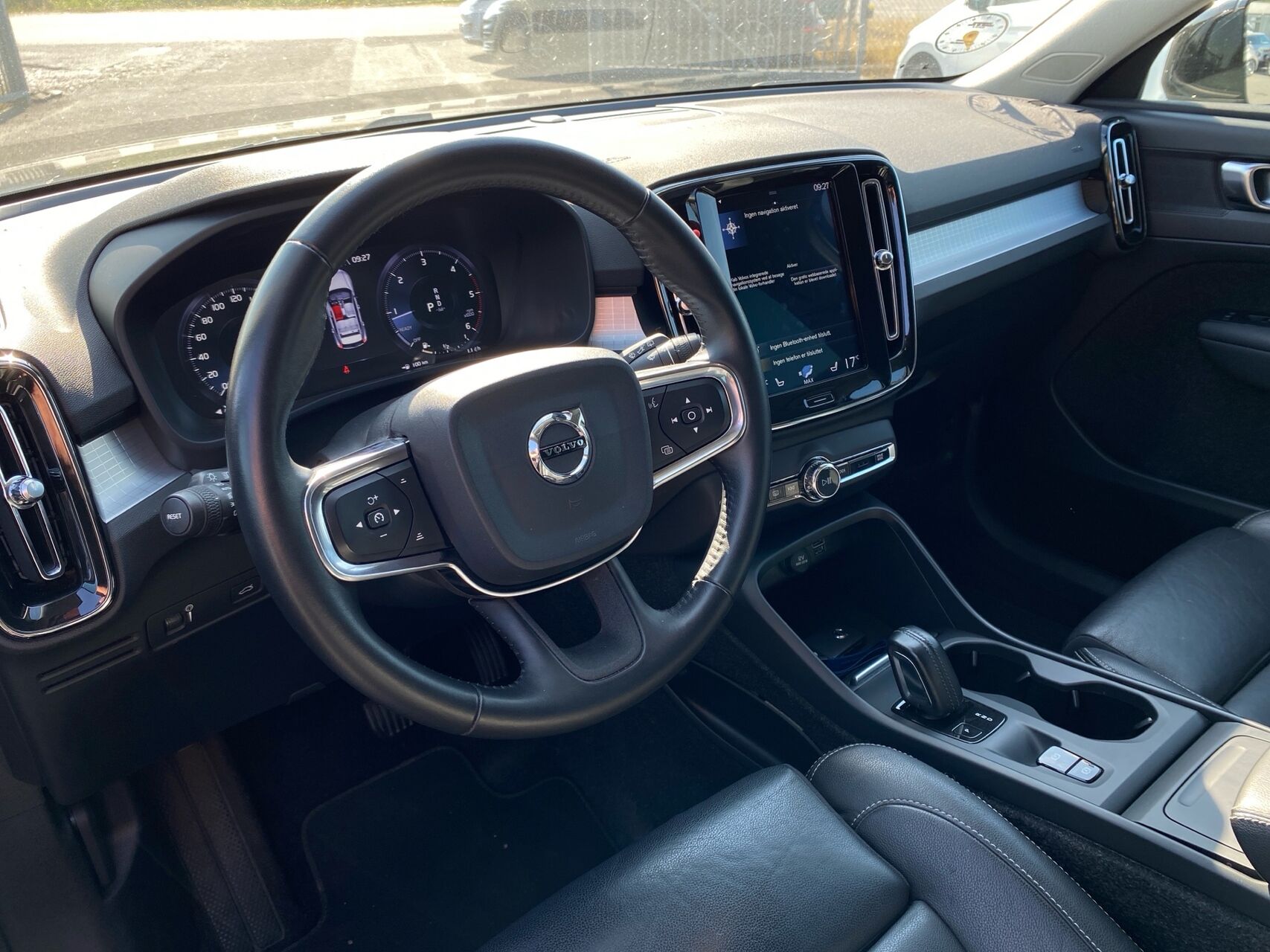 Billede af Volvo XC40 2,0 D4 Momentum AWD 190HK 5d 8g Aut.