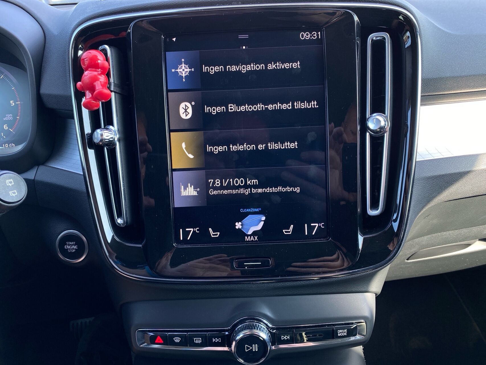 Billede af Volvo XC40 2,0 D4 Momentum AWD 190HK 5d 8g Aut.