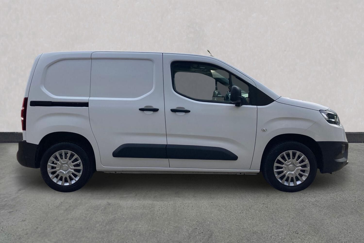 Billede af Toyota Proace City Medium 1,5 D Comfort Smart Active Vision Dobbelt Bagdør 102HK Van