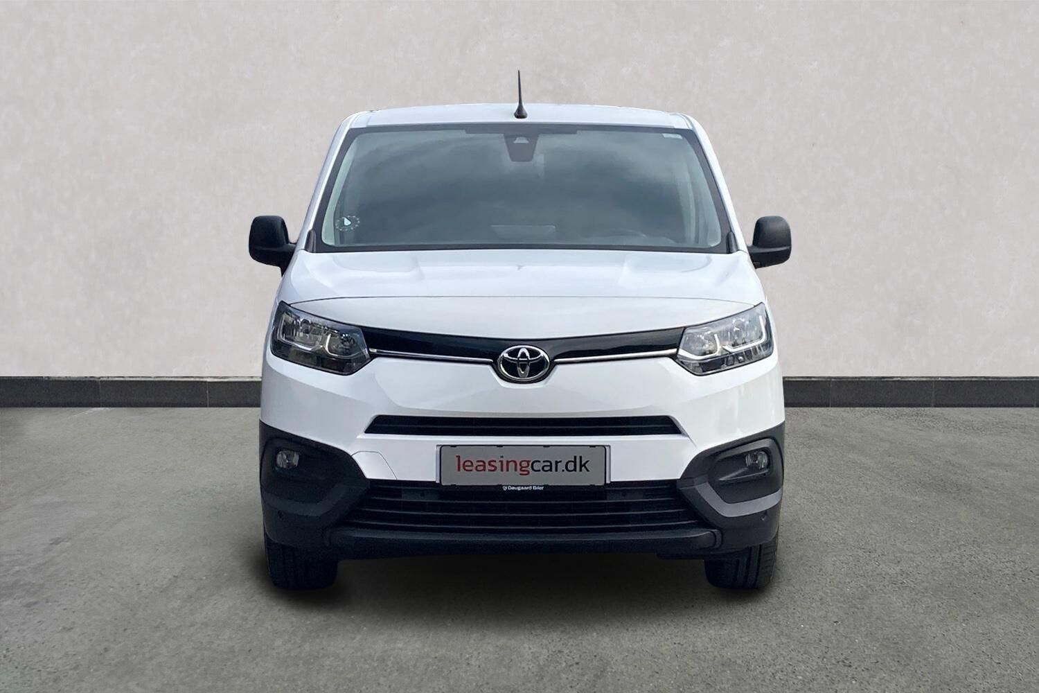 Billede af Toyota Proace City Medium 1,5 D Comfort Smart Active Vision Dobbelt Bagdør 102HK Van