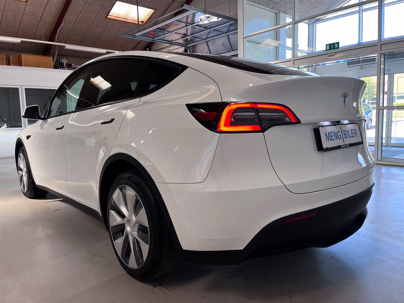 Billede af Tesla Model Y EL RWD 299HK 5d Aut.