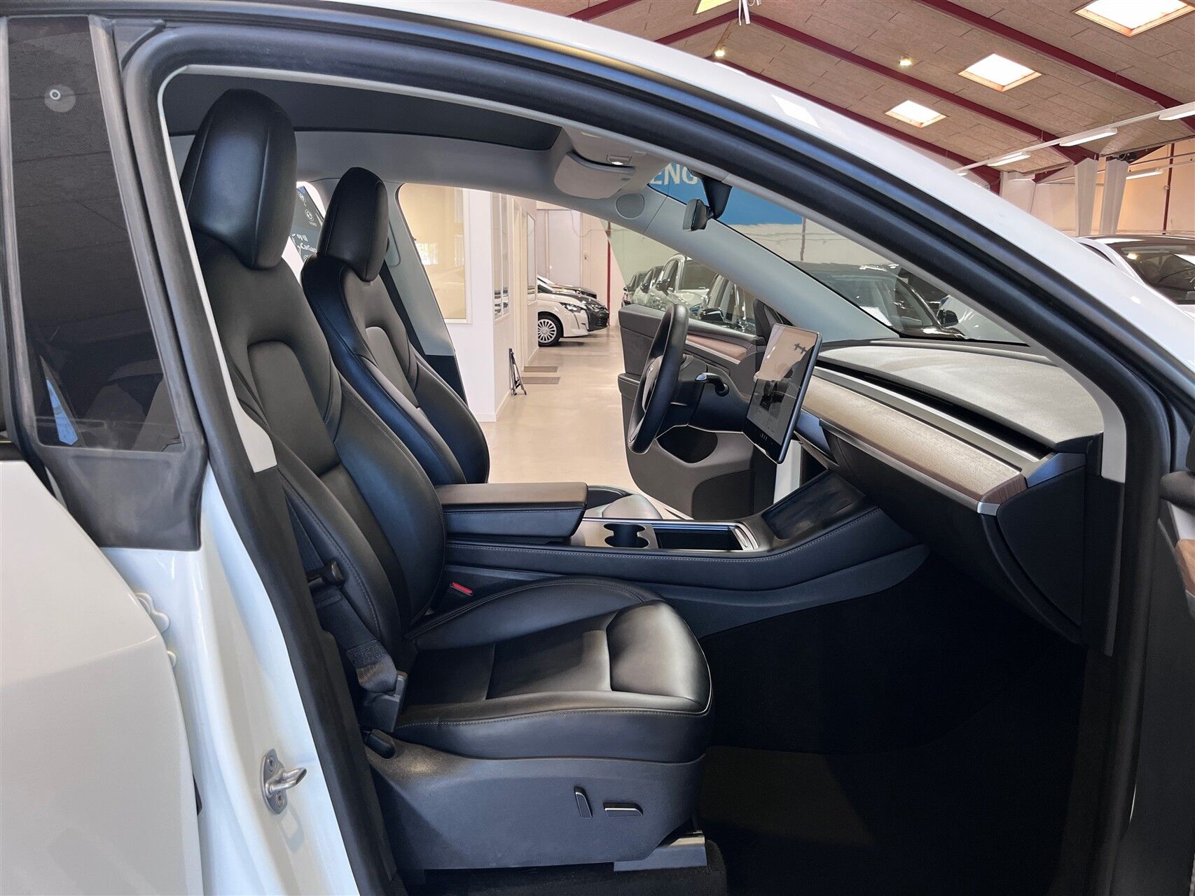 Billede af Tesla Model Y EL RWD 299HK 5d Aut.