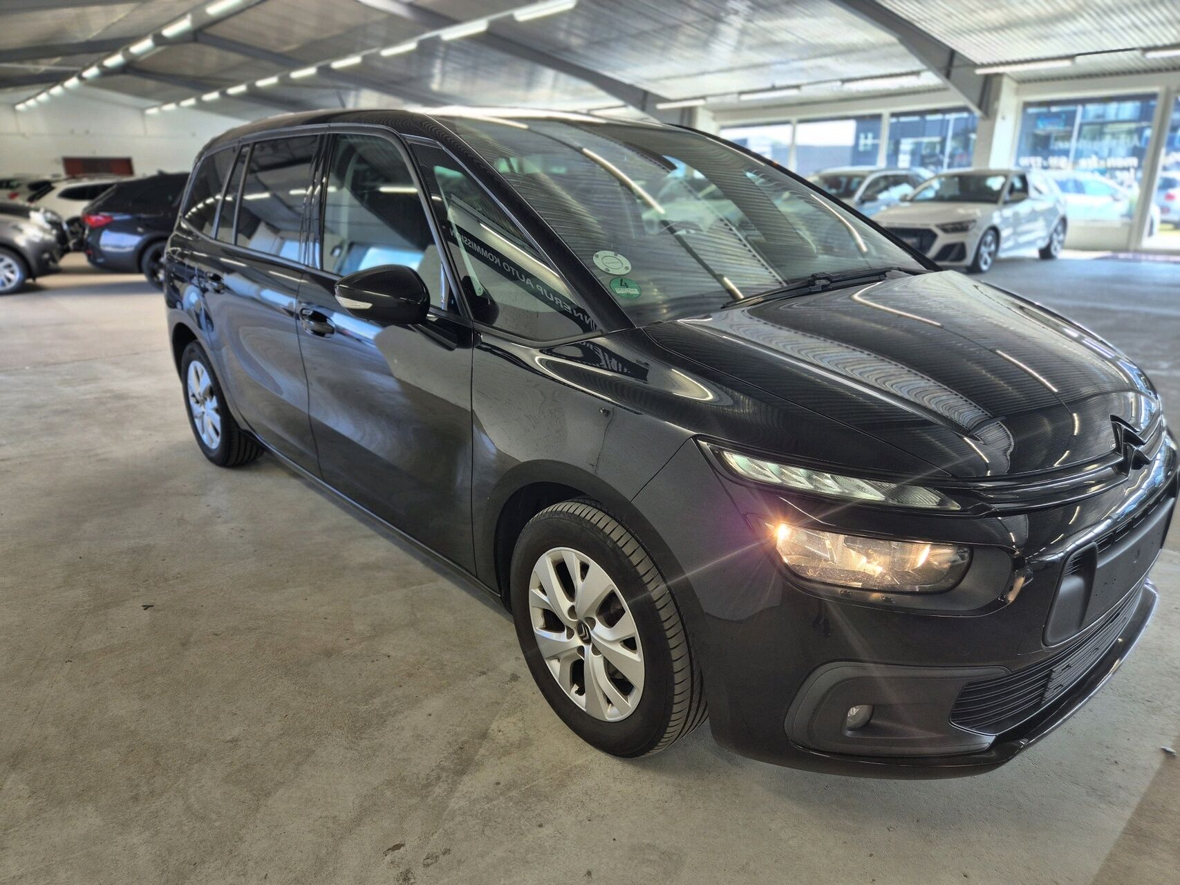 Billede af Citroën Grand C4 Picasso 1,6 Blue HDi Iconic EAT6 start/stop 120HK 6g Aut.