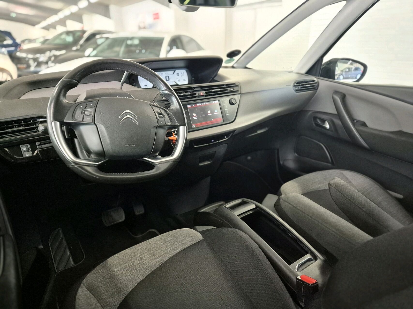 Billede af Citroën Grand C4 Picasso 1,6 Blue HDi Iconic EAT6 start/stop 120HK 6g Aut.