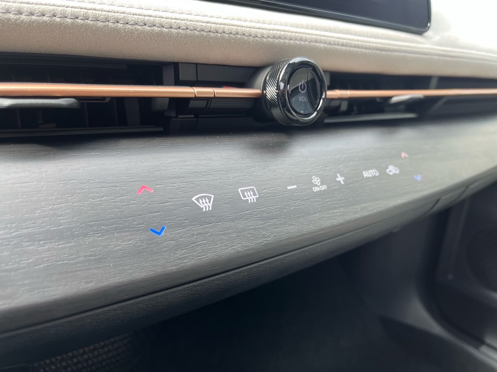 Billede af Nissan Ariya EL Evolve e-4orce 301HK 5d Aut.