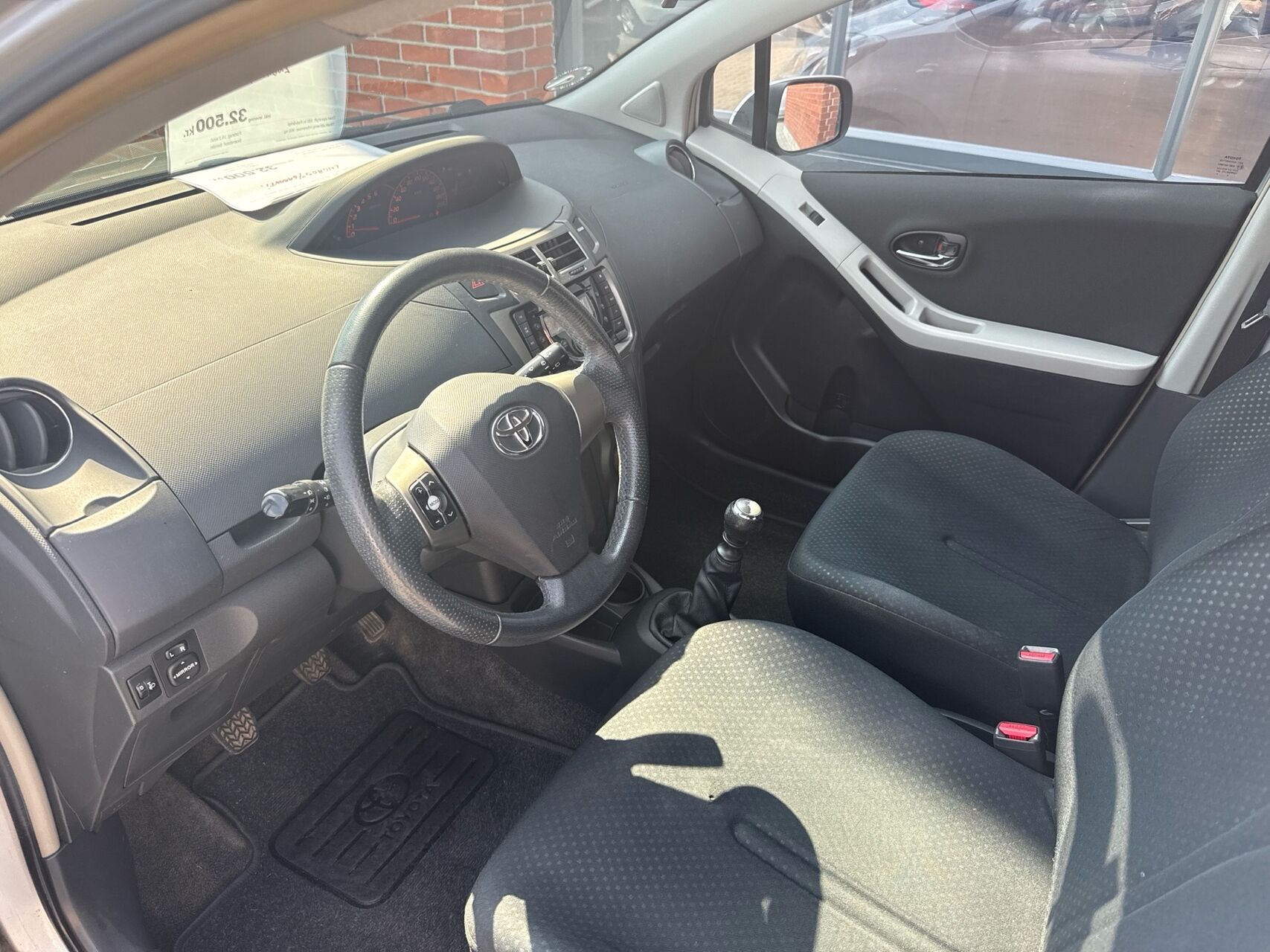 Billede af Toyota Yaris 1,3 VVT-I T2 Touch 100HK 5d 6g