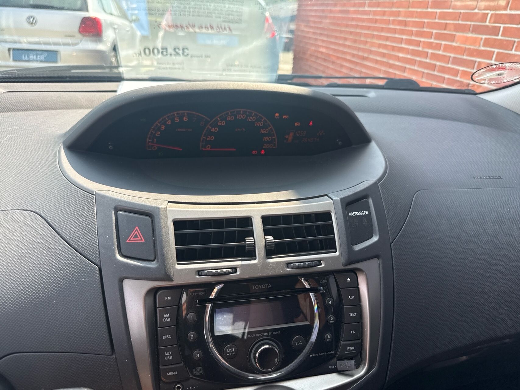 Billede af Toyota Yaris 1,3 VVT-I T2 Touch 100HK 5d 6g