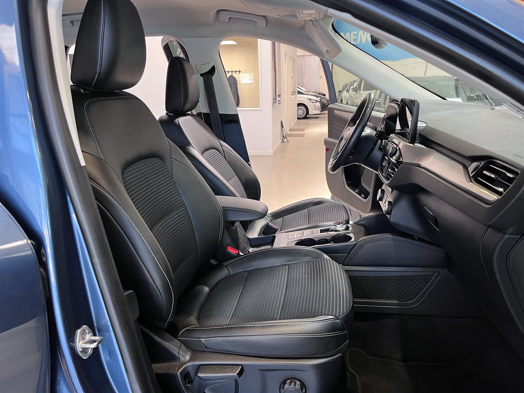 Billede af Ford Kuga 2,5 Plugin-hybrid Titanium X CVT 225HK 5d Trinl. Gear