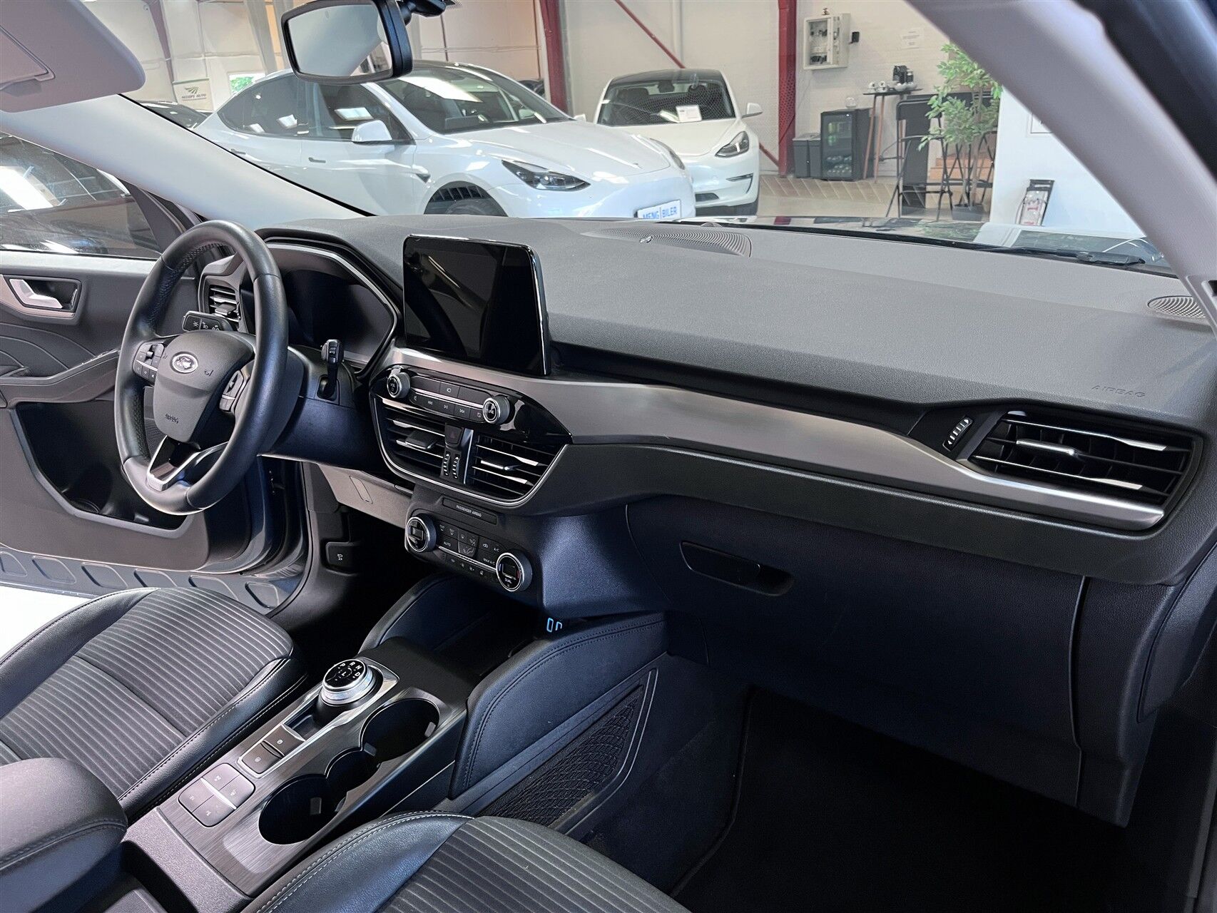 Billede af Ford Kuga 2,5 Plugin-hybrid Titanium X CVT 225HK 5d Trinl. Gear