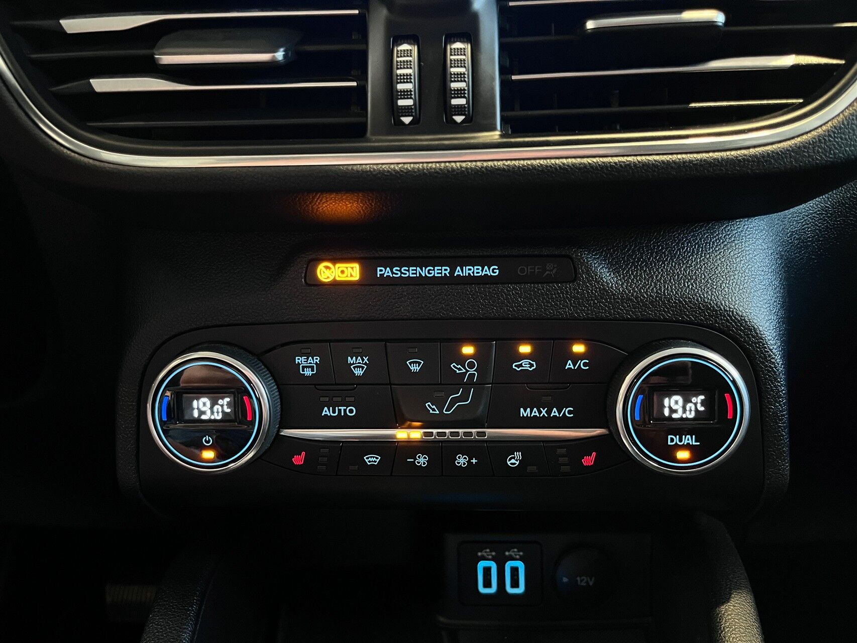 Billede af Ford Kuga 2,5 Plugin-hybrid Titanium X CVT 225HK 5d Trinl. Gear